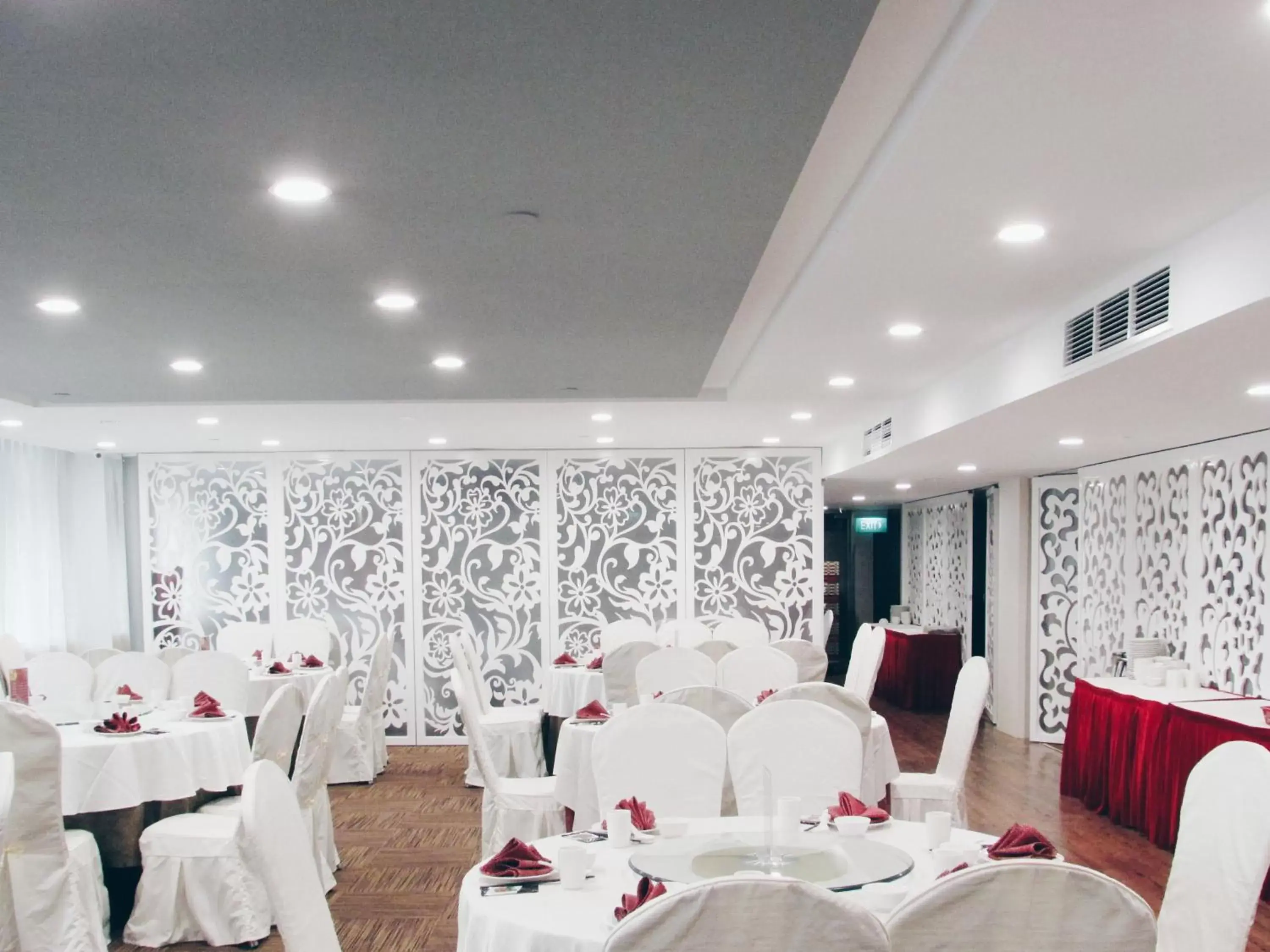 Restaurant/places to eat, Banquet Facilities in RELC International Hotel