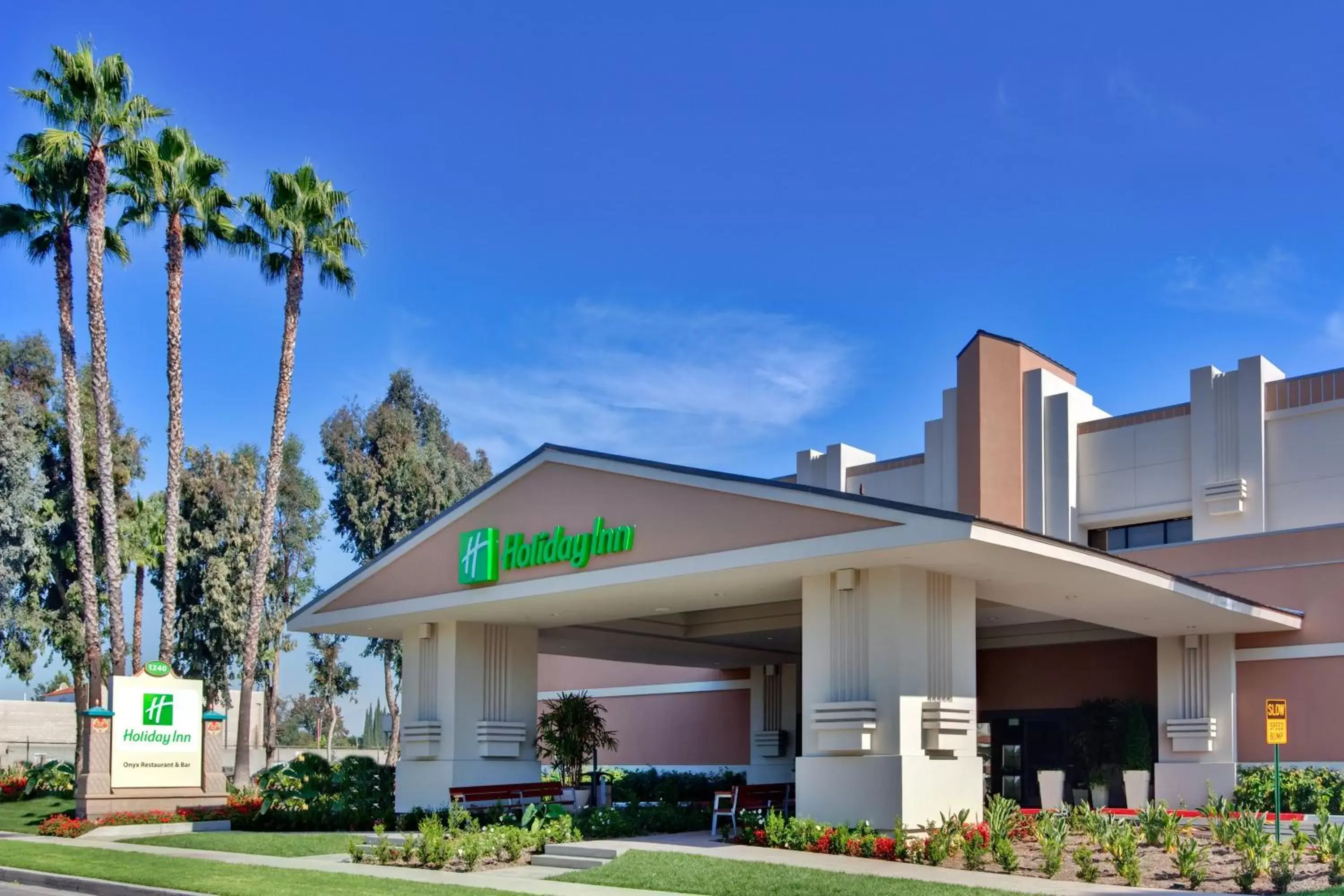 Property Building in Holiday Inn Hotel & Suites Anaheim, an IHG Hotel