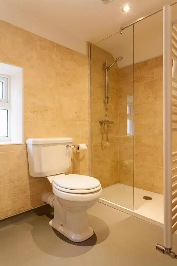 Shower, Bathroom in Nelthorpe Arms