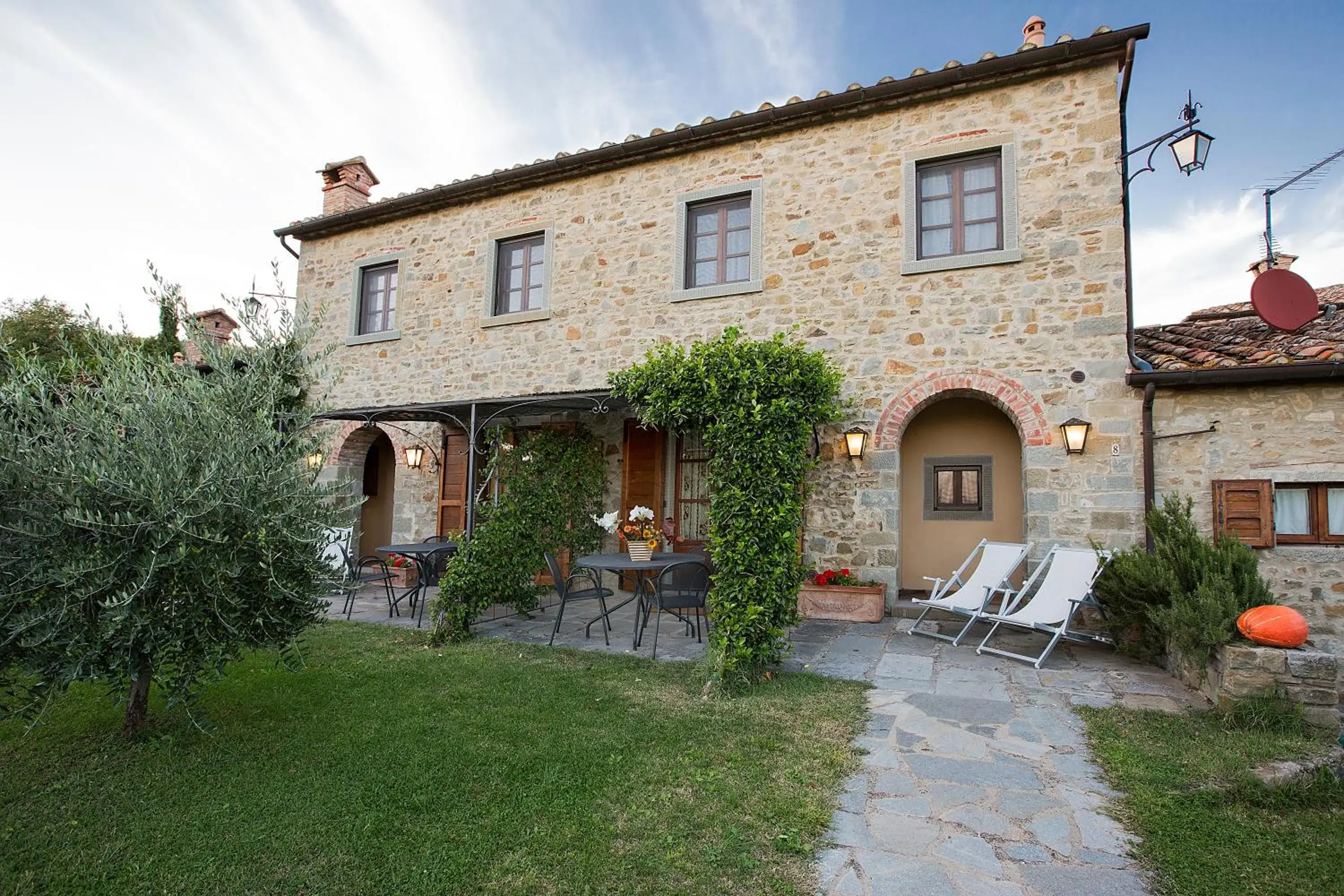 Facade/entrance, Property Building in Relais Borgo San Pietro