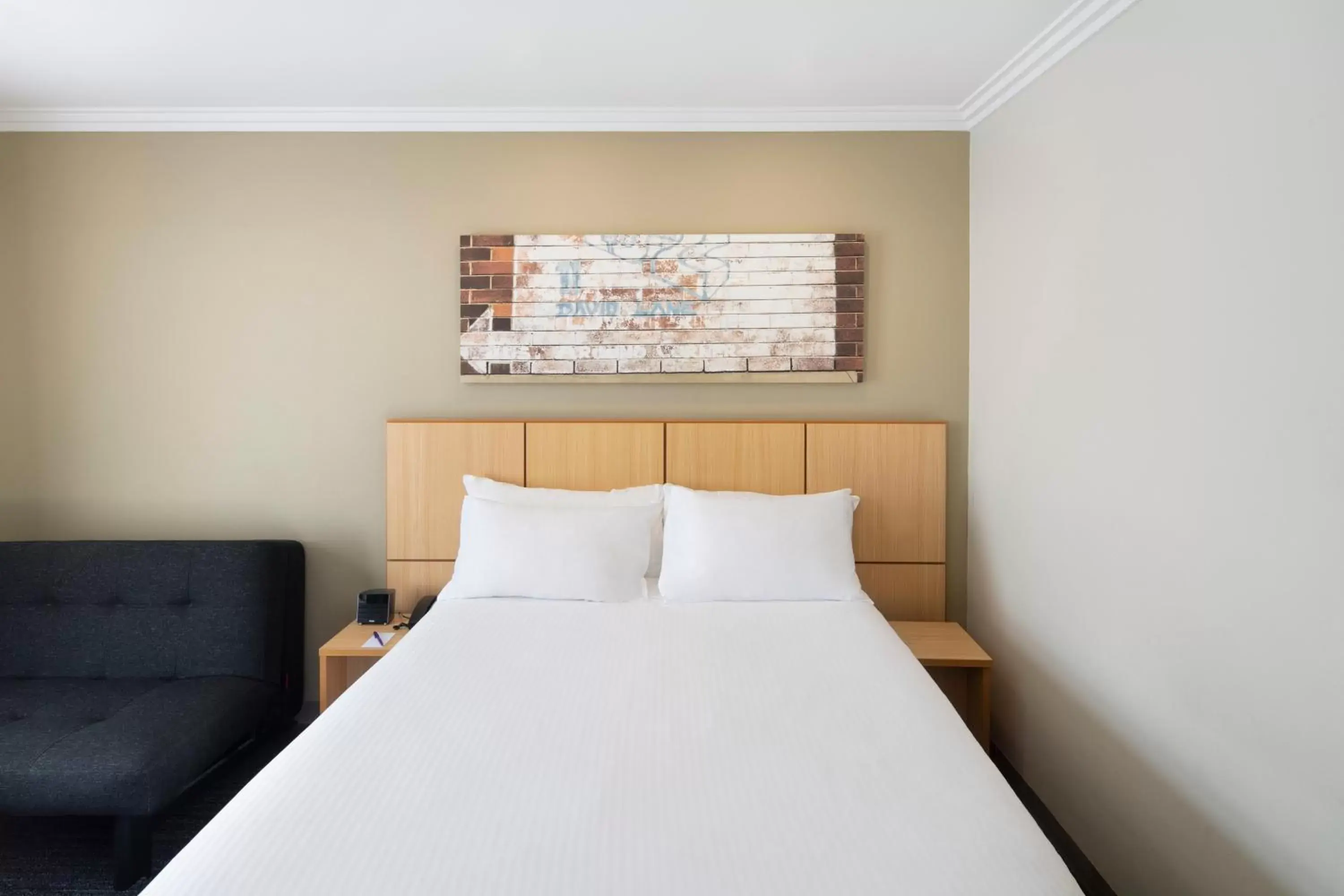 Bedroom, Bed in Mercure Sydney Blacktown