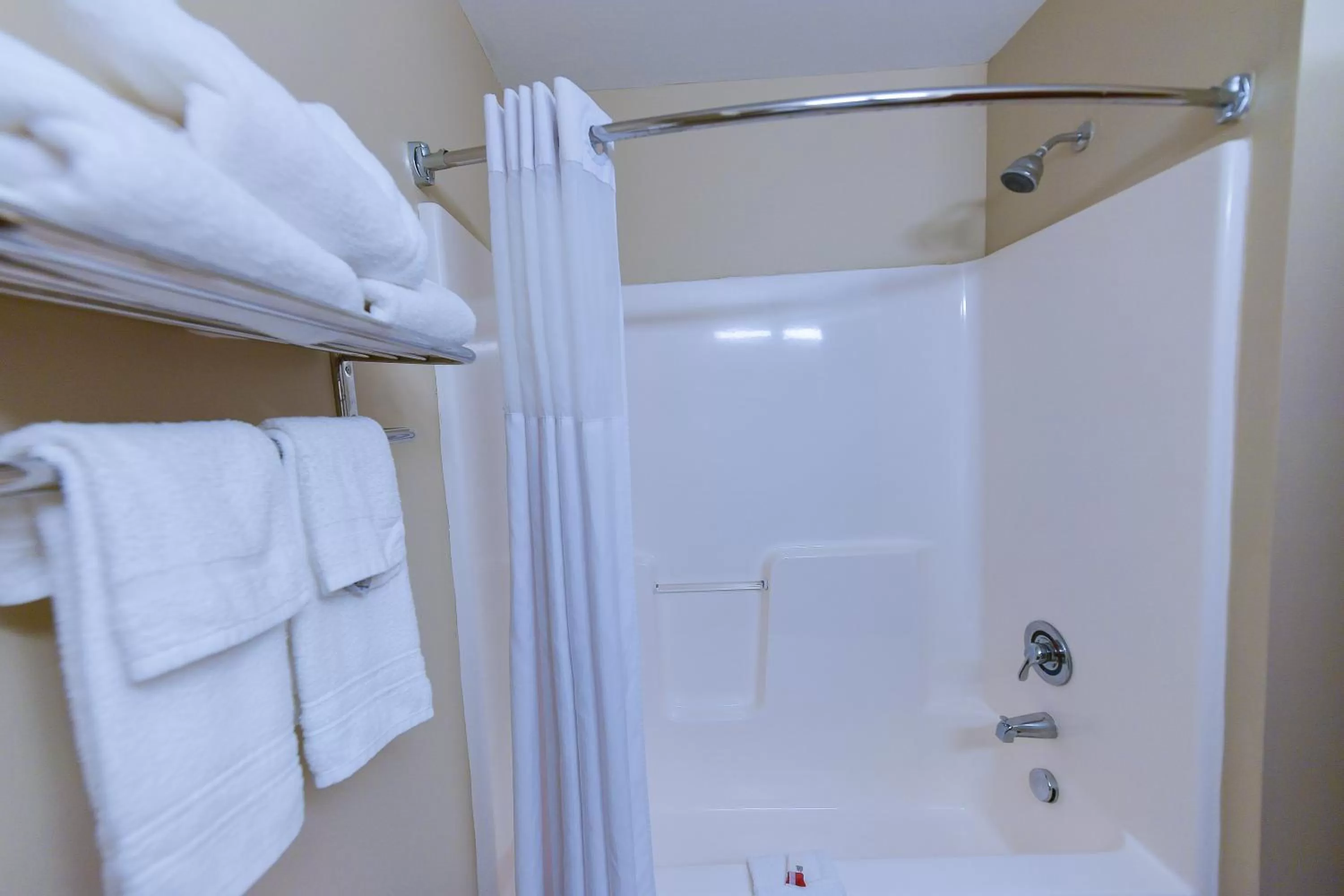 Days Inn by Wyndham Greensboro NC