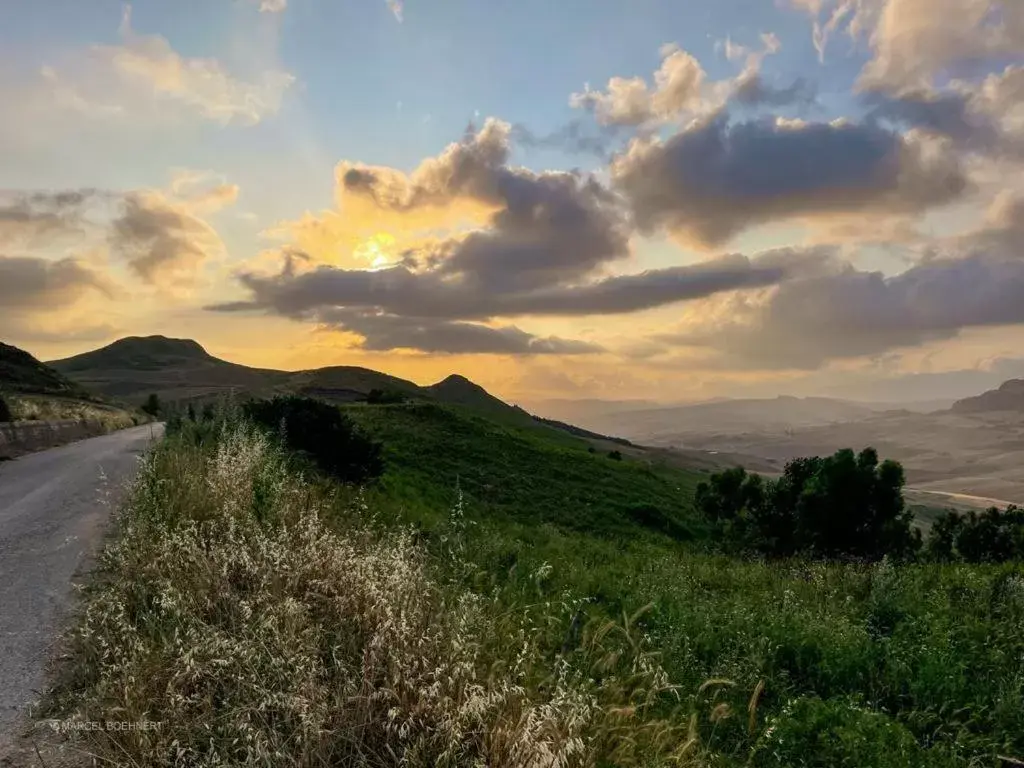 Natural Landscape in Corleone GUESTHOUSE