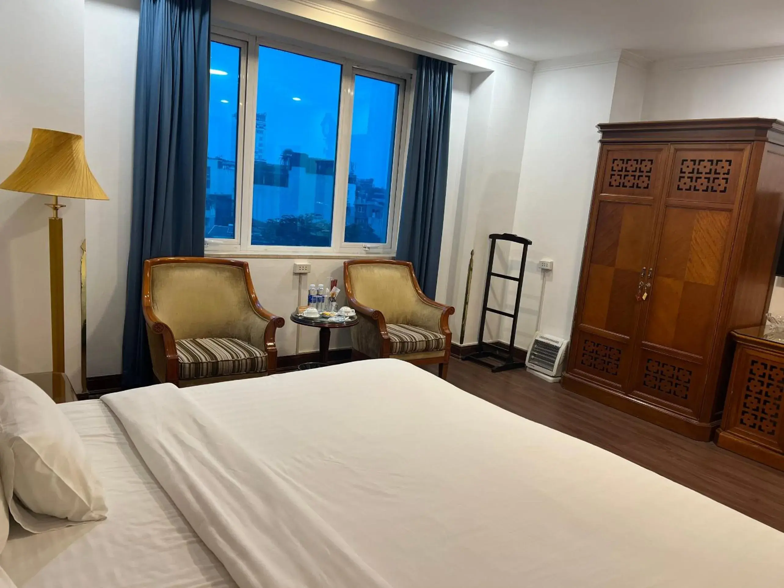 Bed in A25 Hotel - 19 Phan Đình Phùng