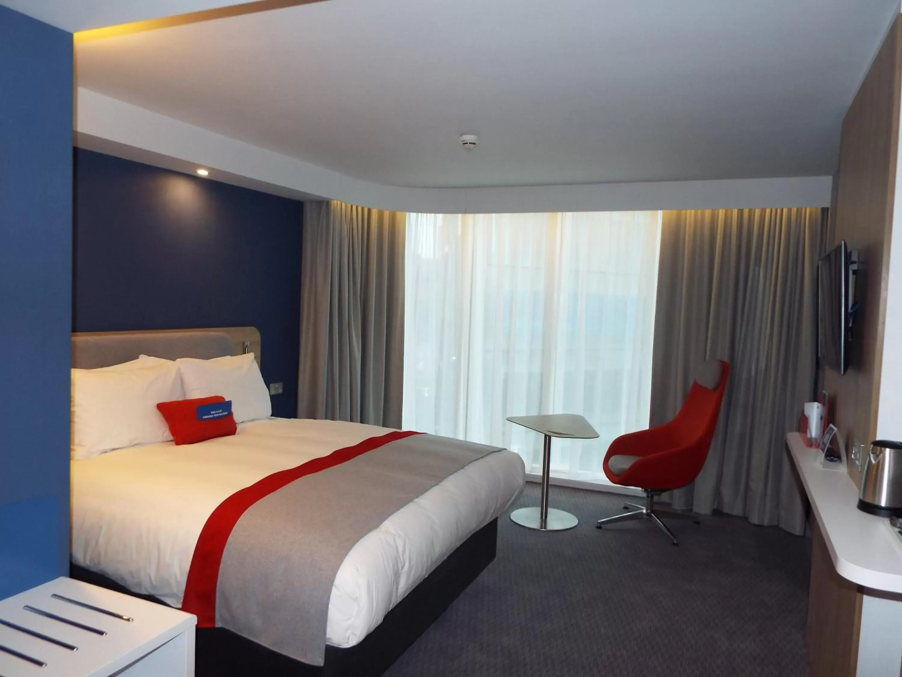 Photo of the whole room, Bed in Holiday Inn Express - Stockport, an IHG Hotel