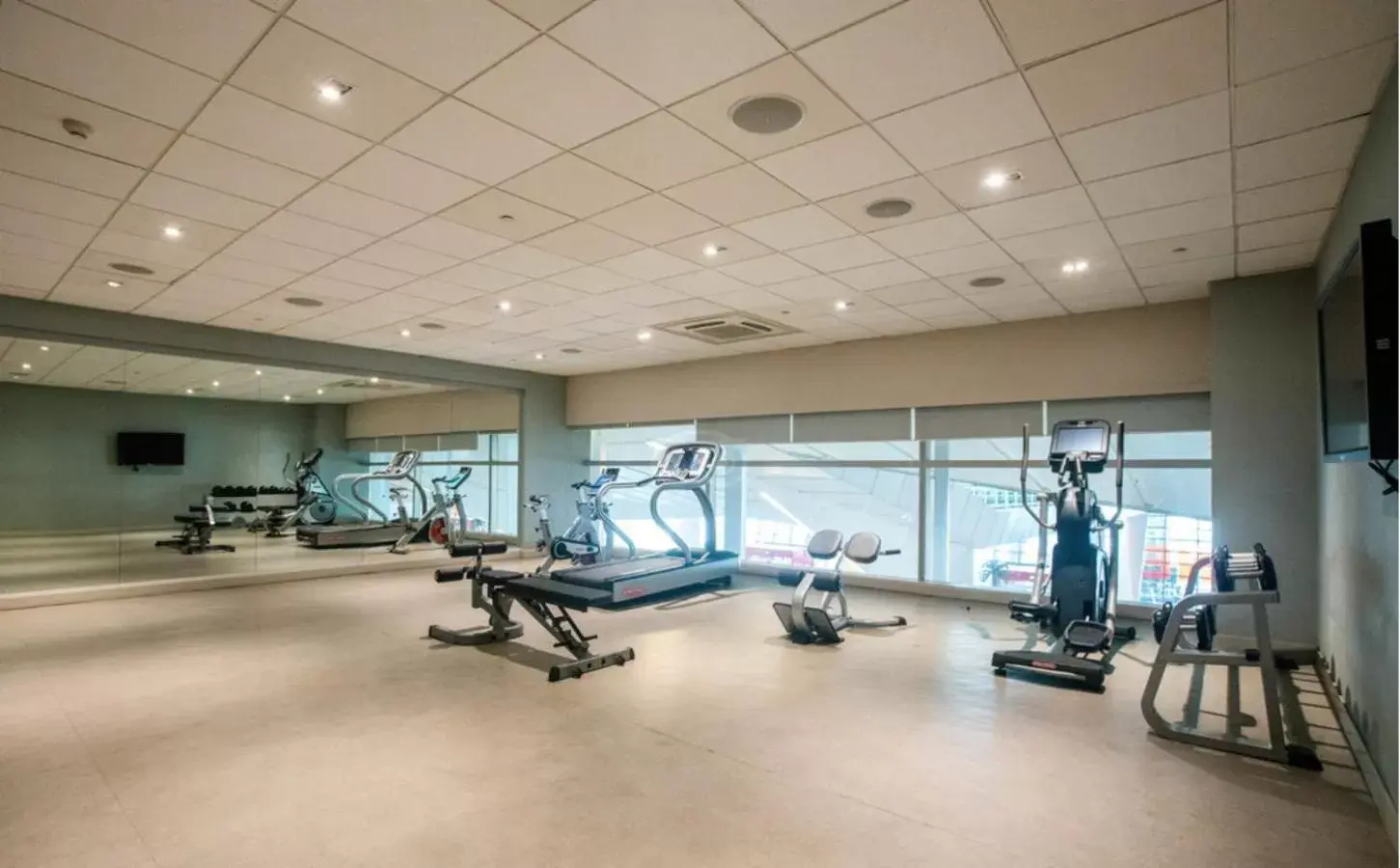 Fitness centre/facilities, Fitness Center/Facilities in Holiday Inn Express New Delhi Int'L Airport T3