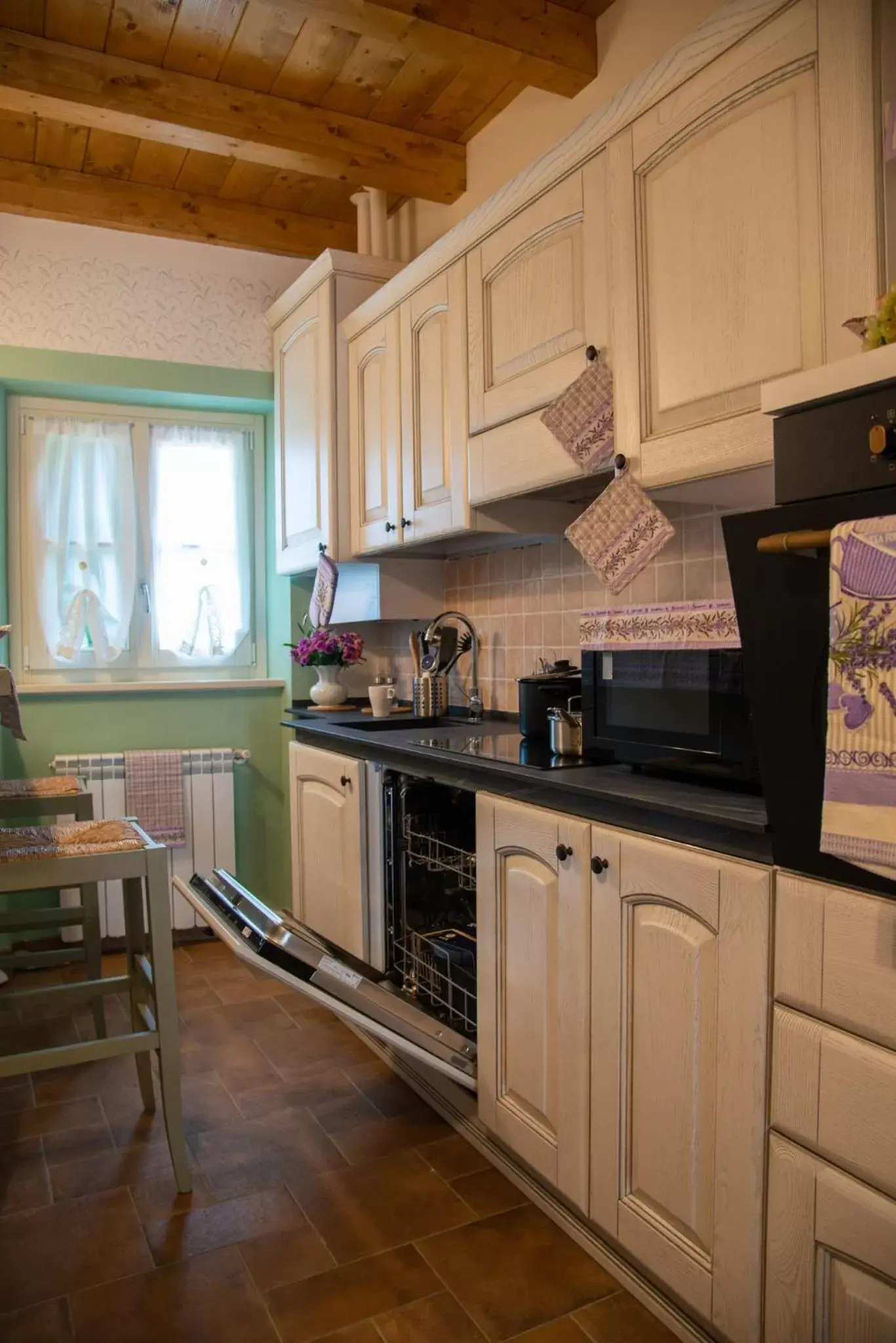 Kitchen/Kitchenette in La Beppa - Casa Vacanza