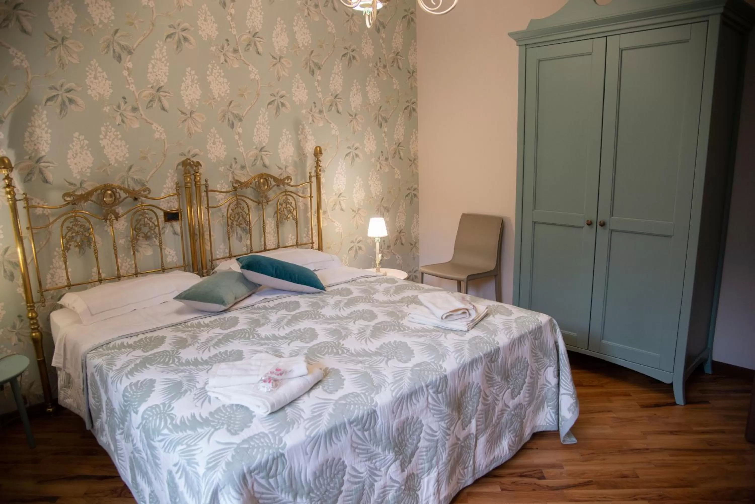 Photo of the whole room, Bed in Boutique Villa Etna d'A'mare