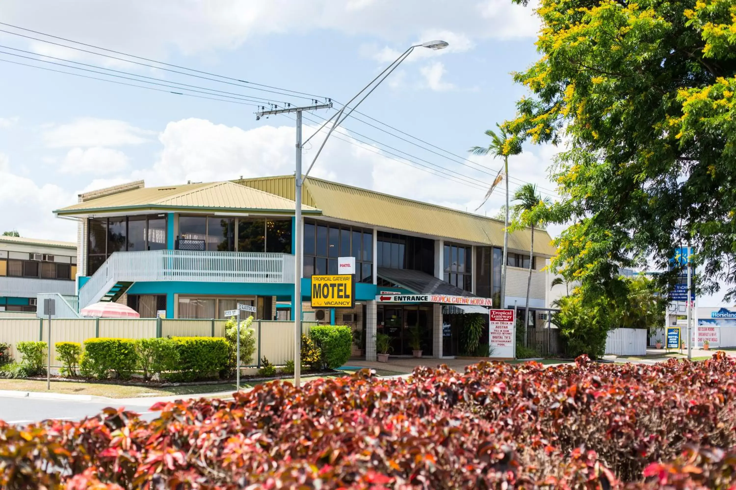 Facade/entrance, Property Building in ZED MOTELS Tropical Gateway