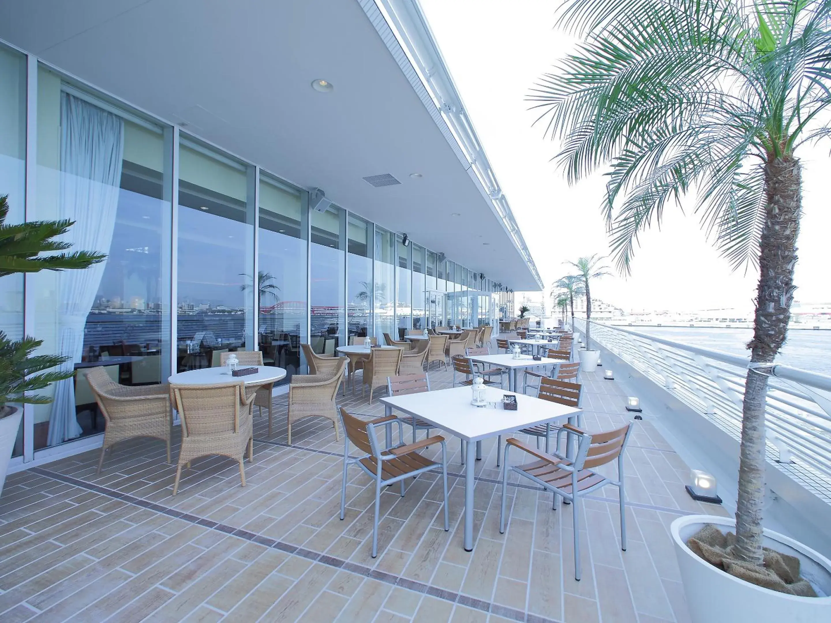 Balcony/Terrace, Restaurant/Places to Eat in Kobe Meriken Park Oriental Hotel