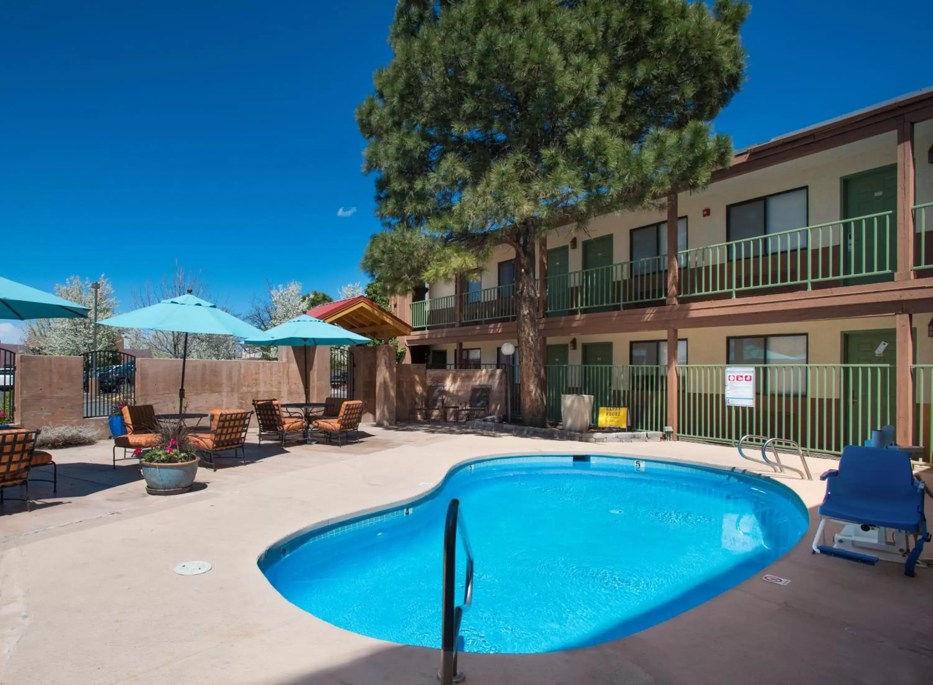 Swimming Pool in The Sage Hotel