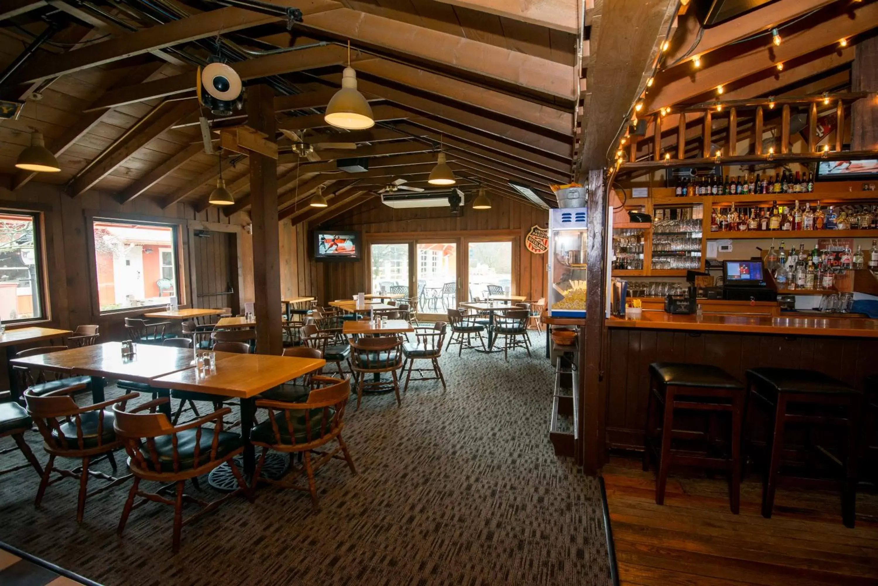 Lounge or bar, Restaurant/Places to Eat in Brown County Inn
