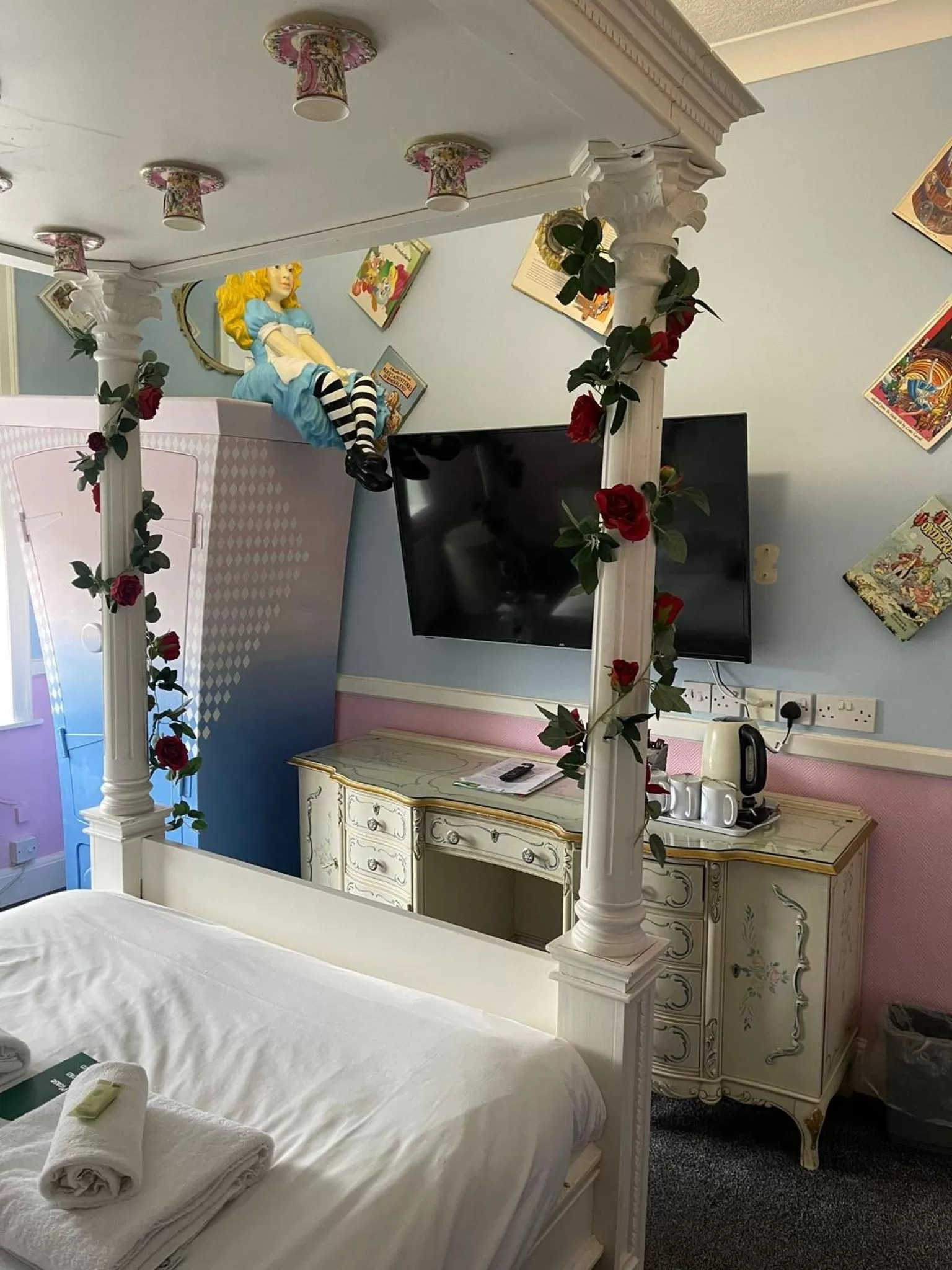 Bedroom in Hatters Hotel