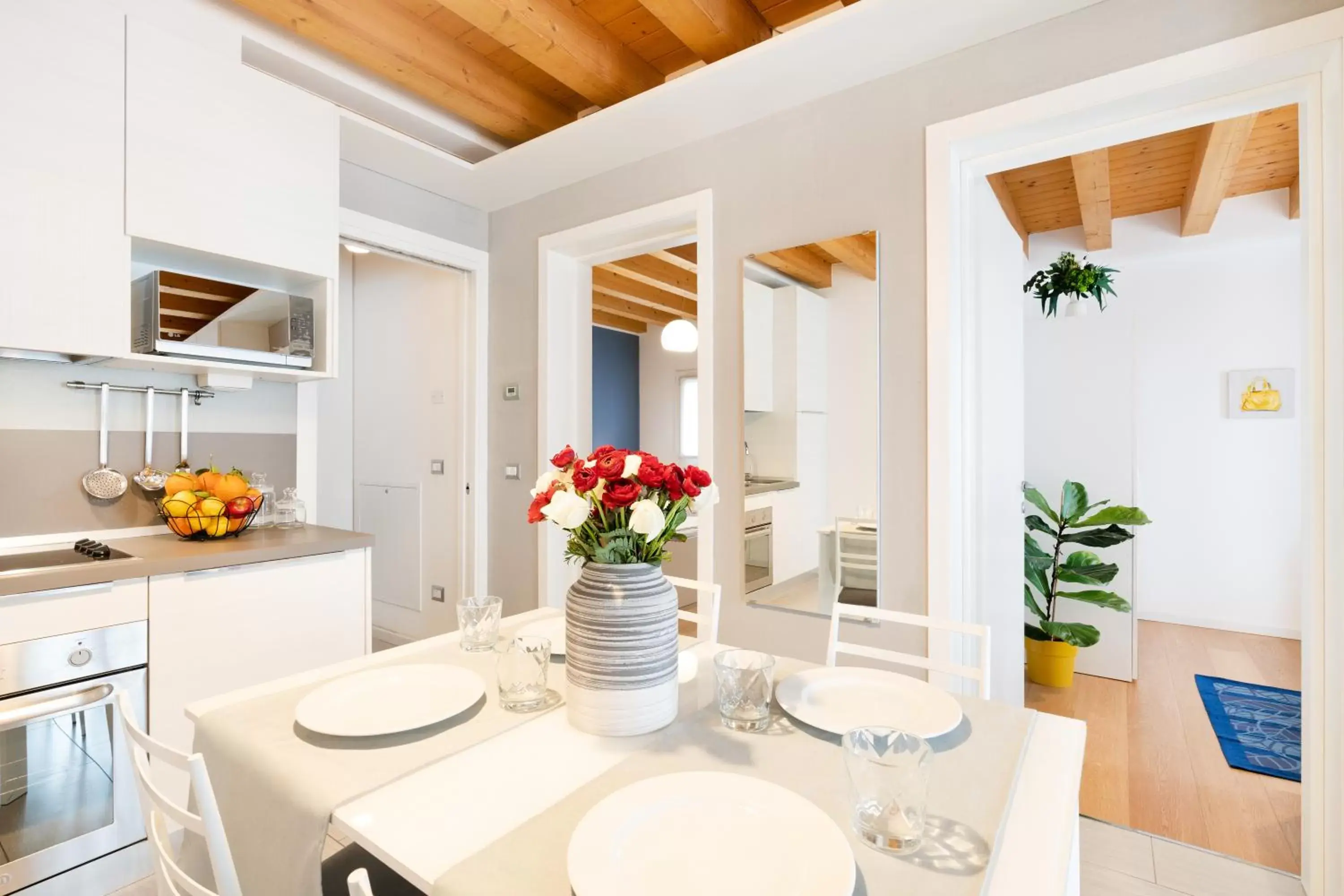 Dining Area in Ca' Degli Antichi Giardini Apartments