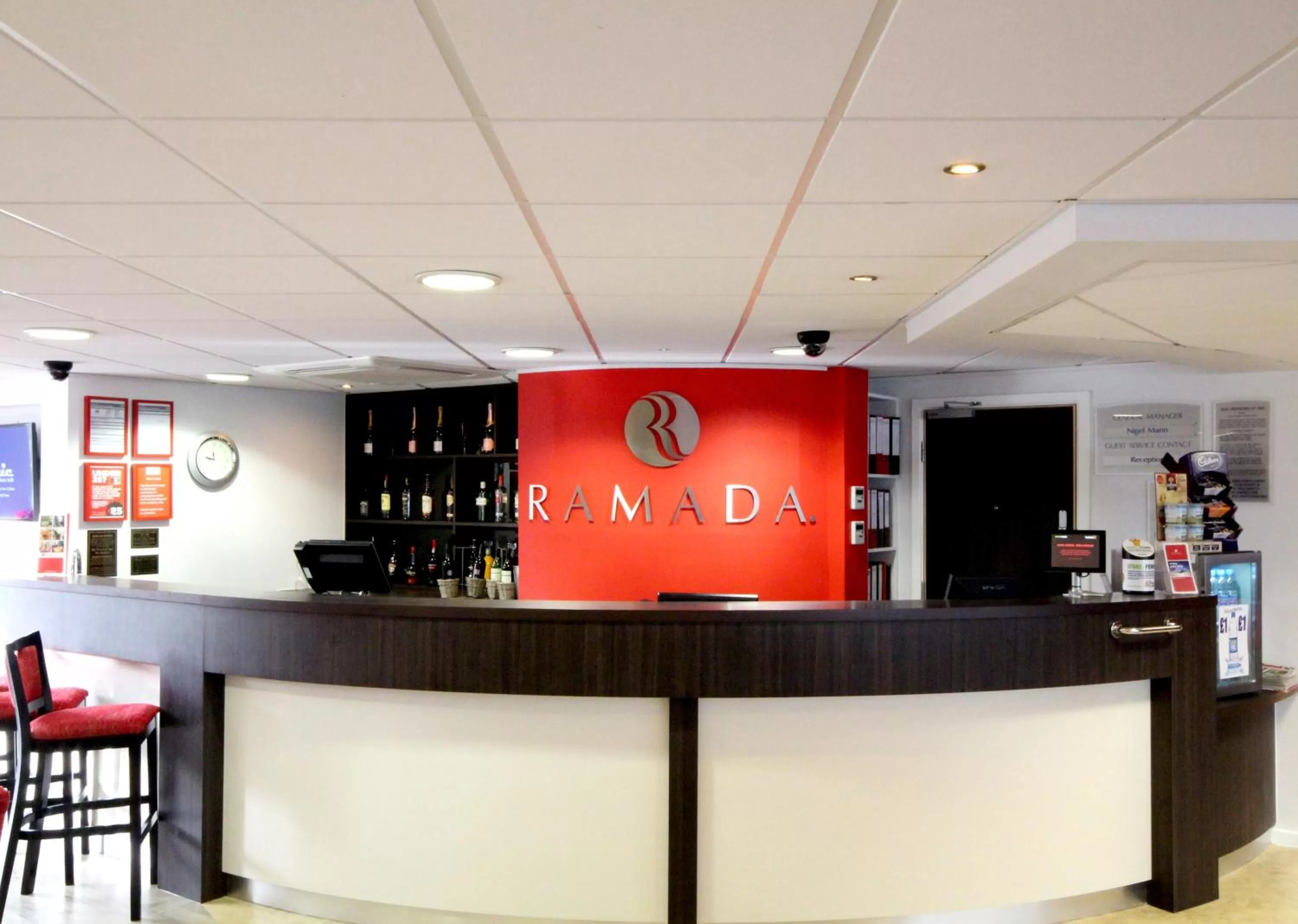 Lobby or reception in Ramada London Stansted Airport