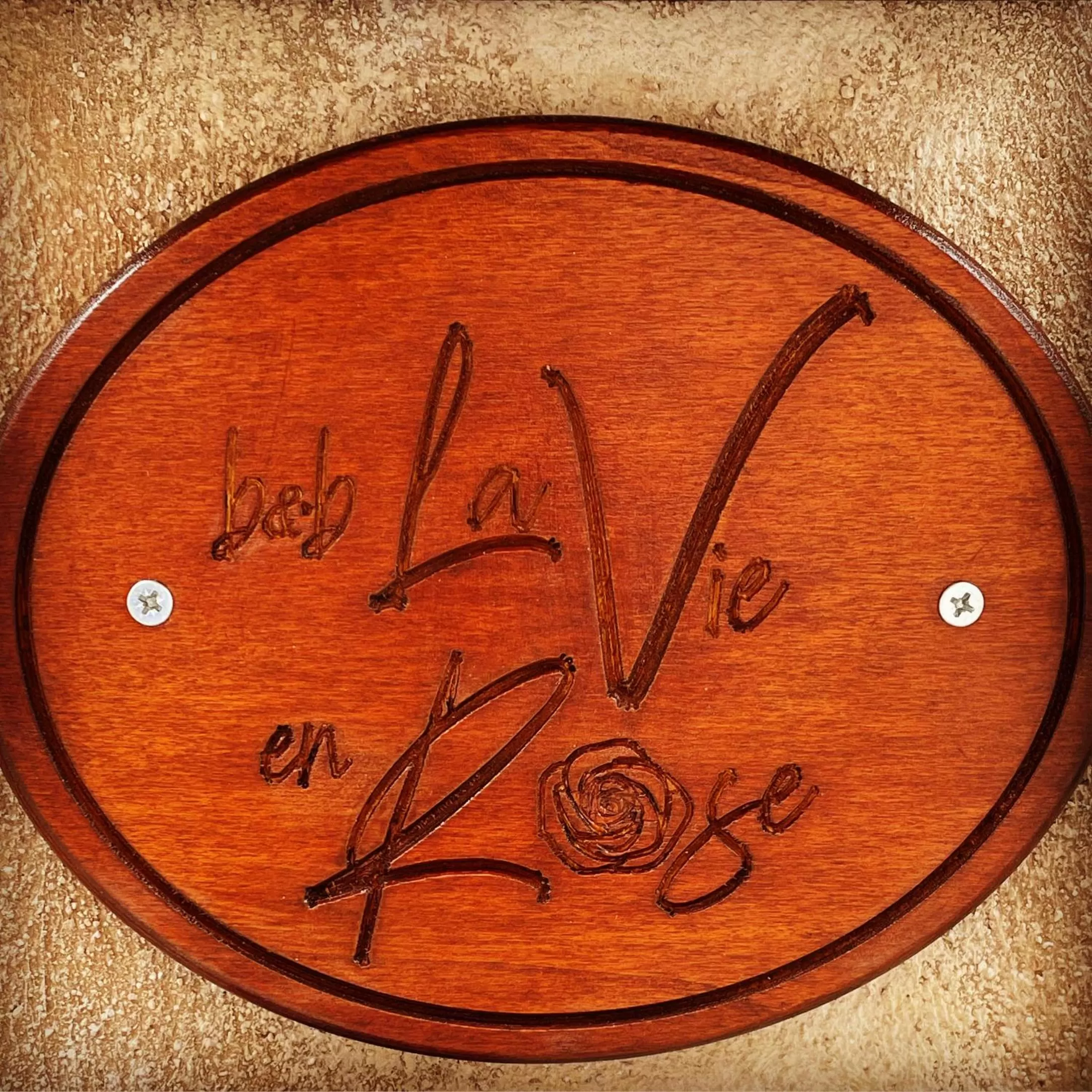 Property logo or sign in La Vie En Rose