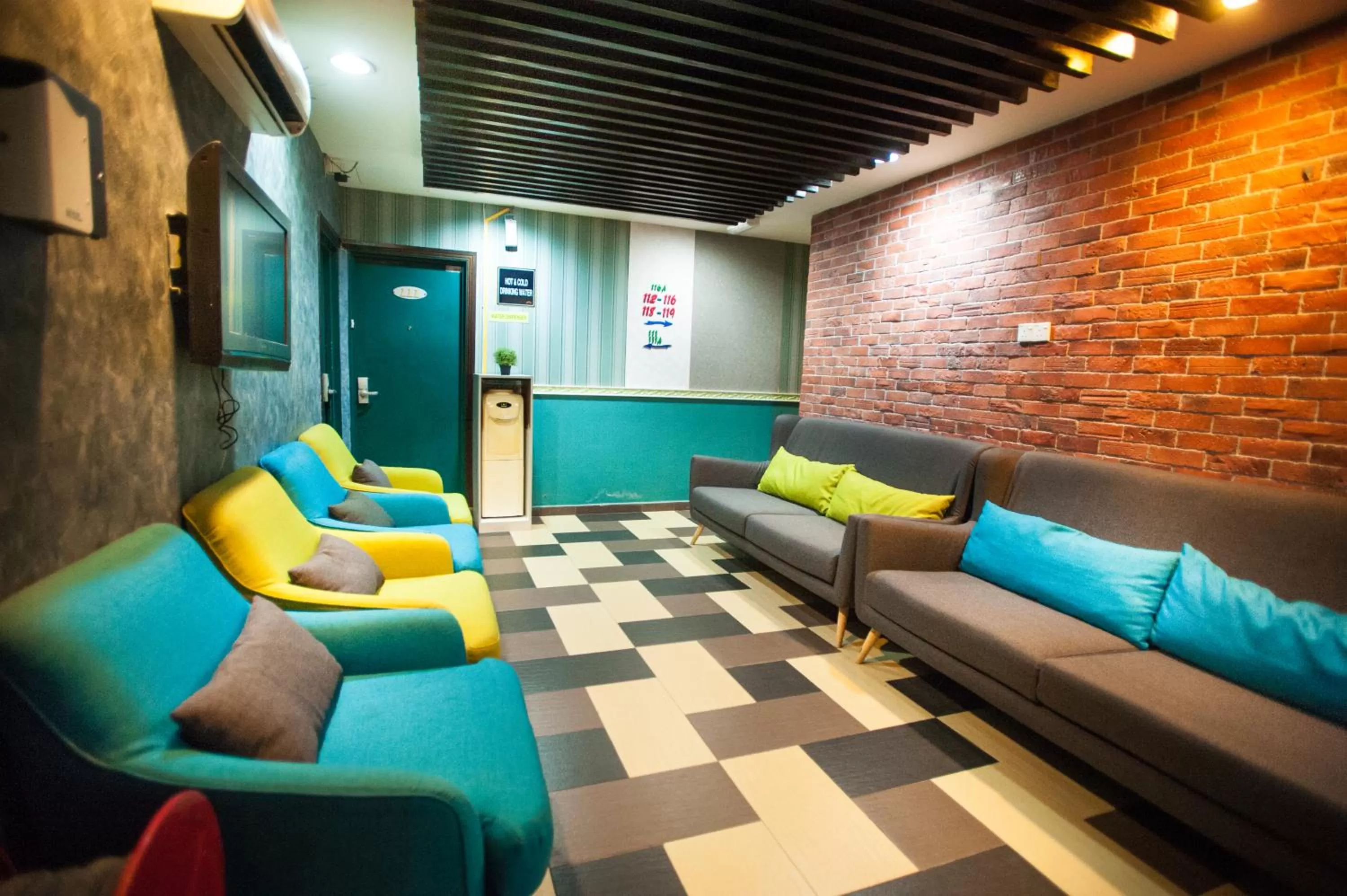 Lounge or bar in DJ Citi Point Hotel