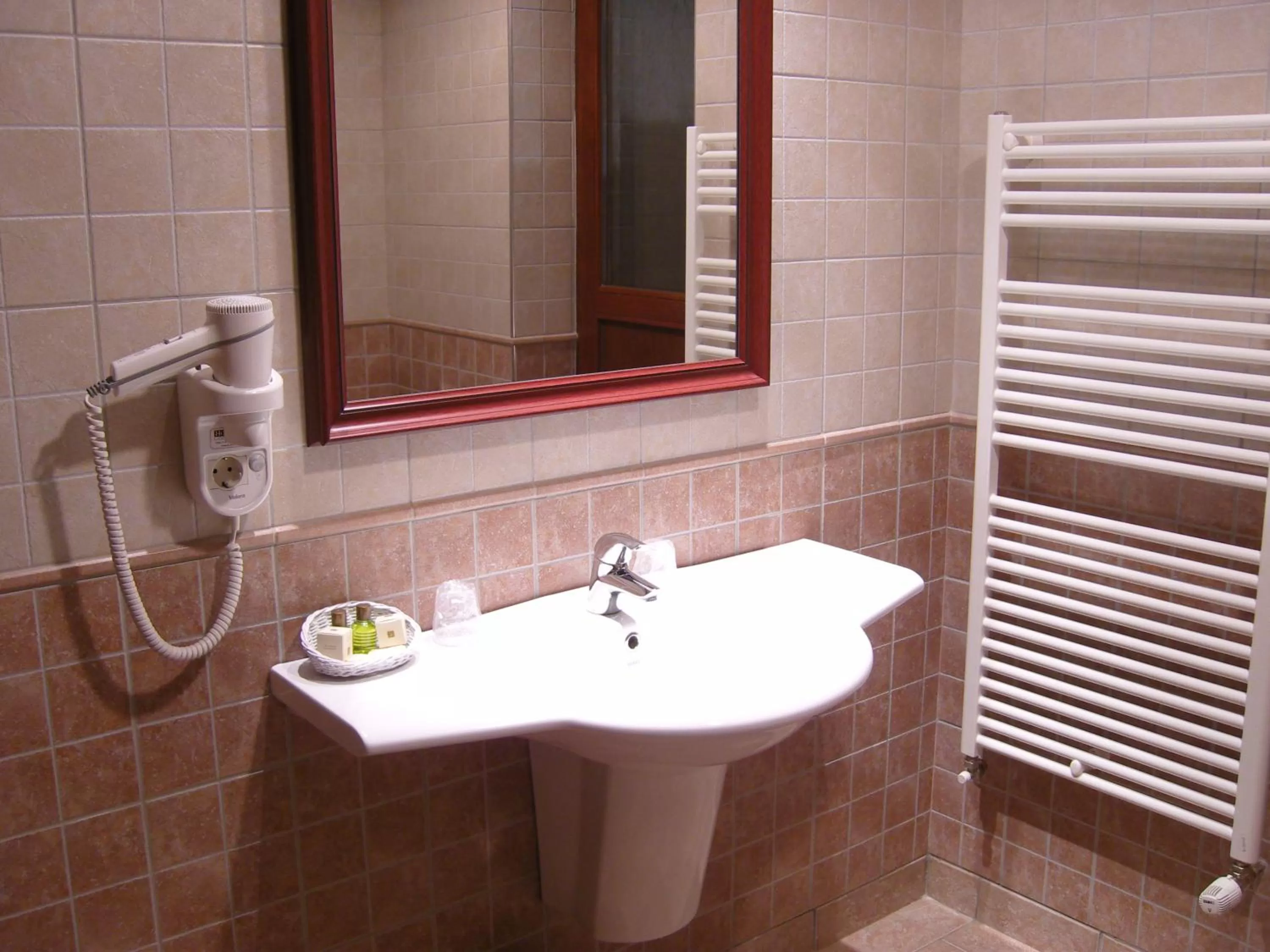 Bathroom in Hotel Garden Club