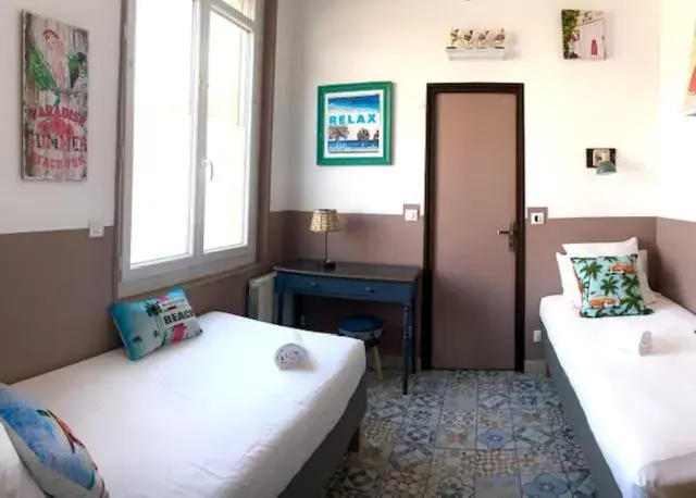 Photo of the whole room, Spa/Wellness in VILLA ZENITH Hostel - LA MAISON