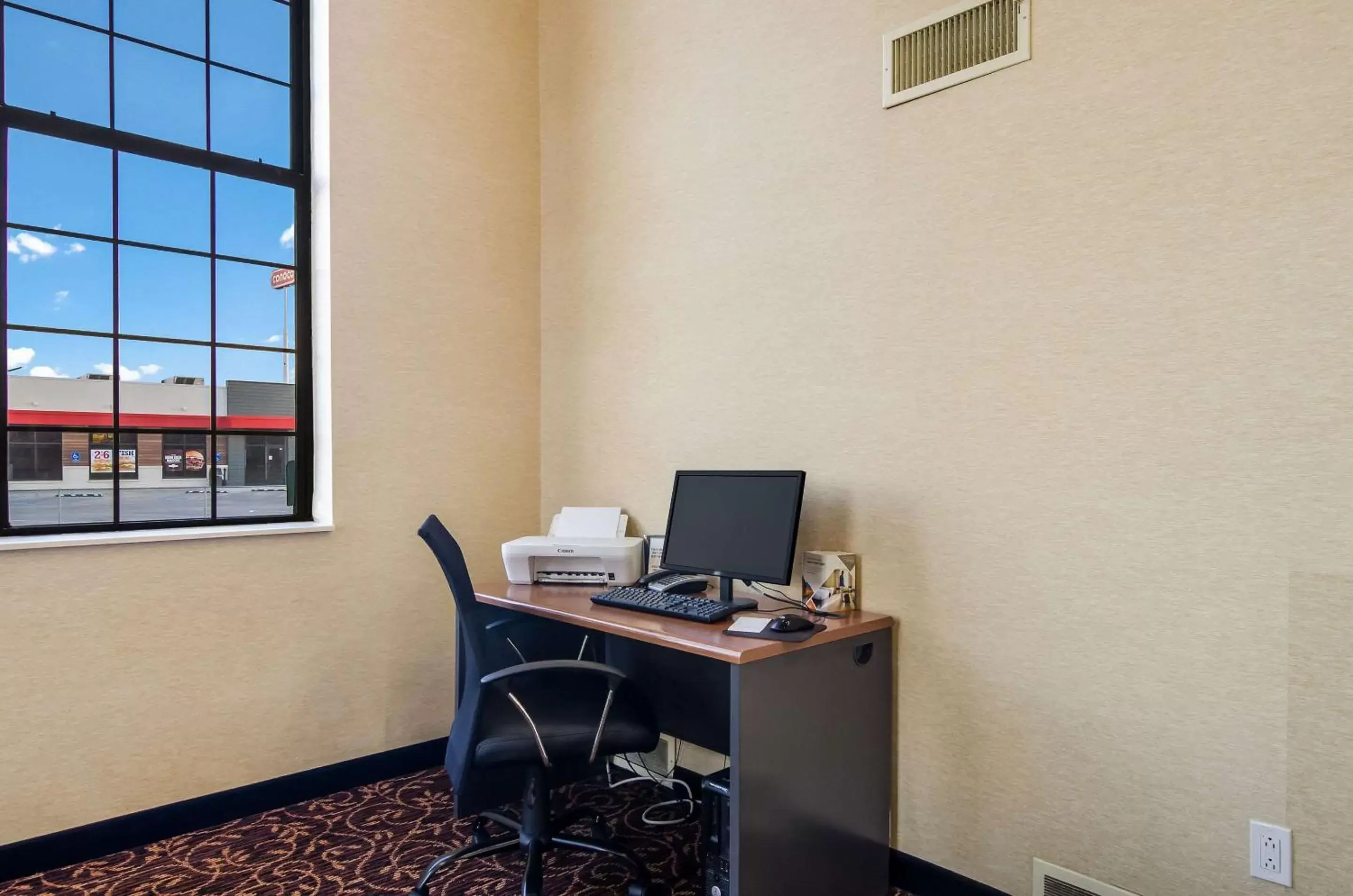 On site, Business Area/Conference Room in Quality Inn Goodland, KS near Northwest Kansas Technical College