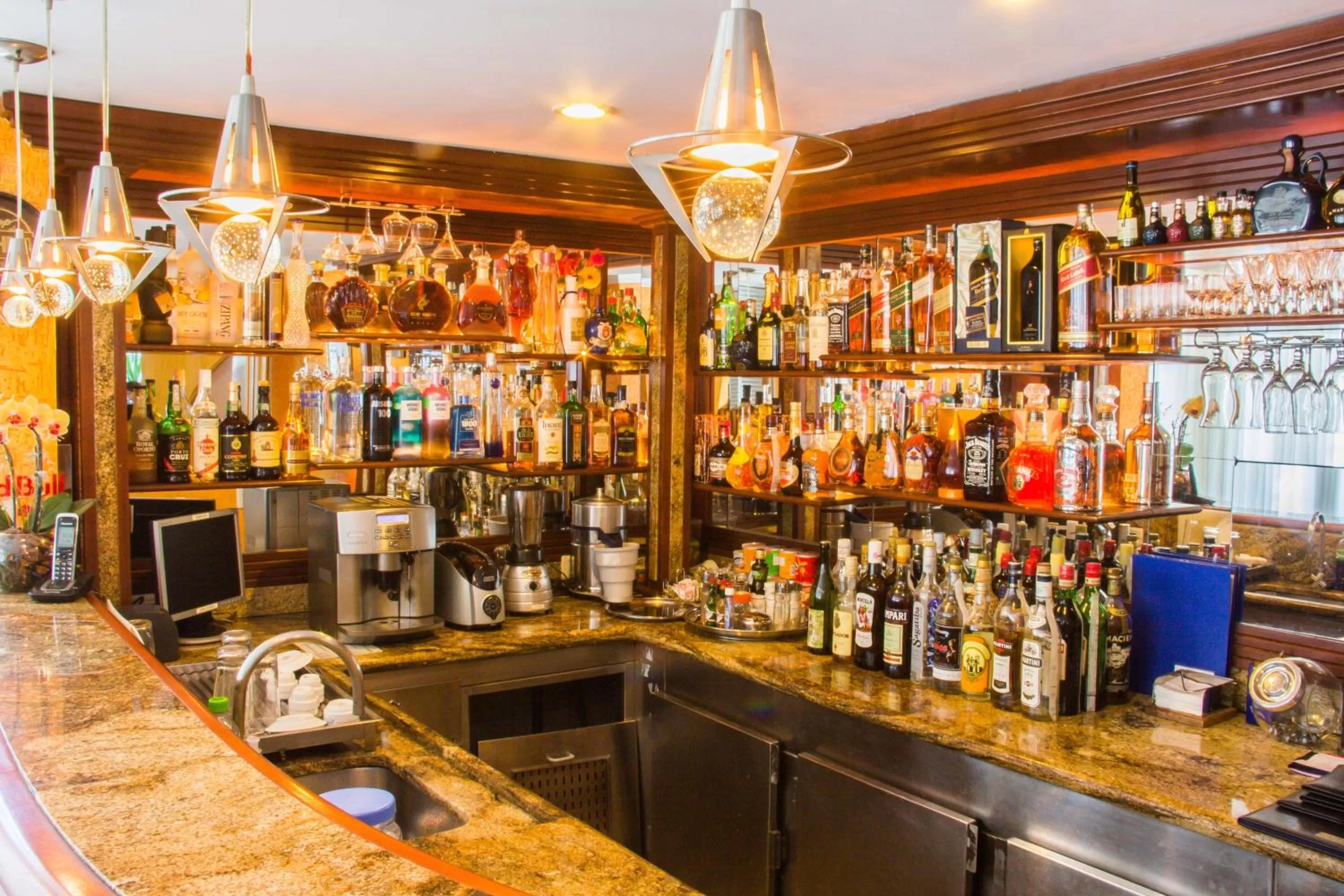 Lounge or bar in L'Opera Hotel