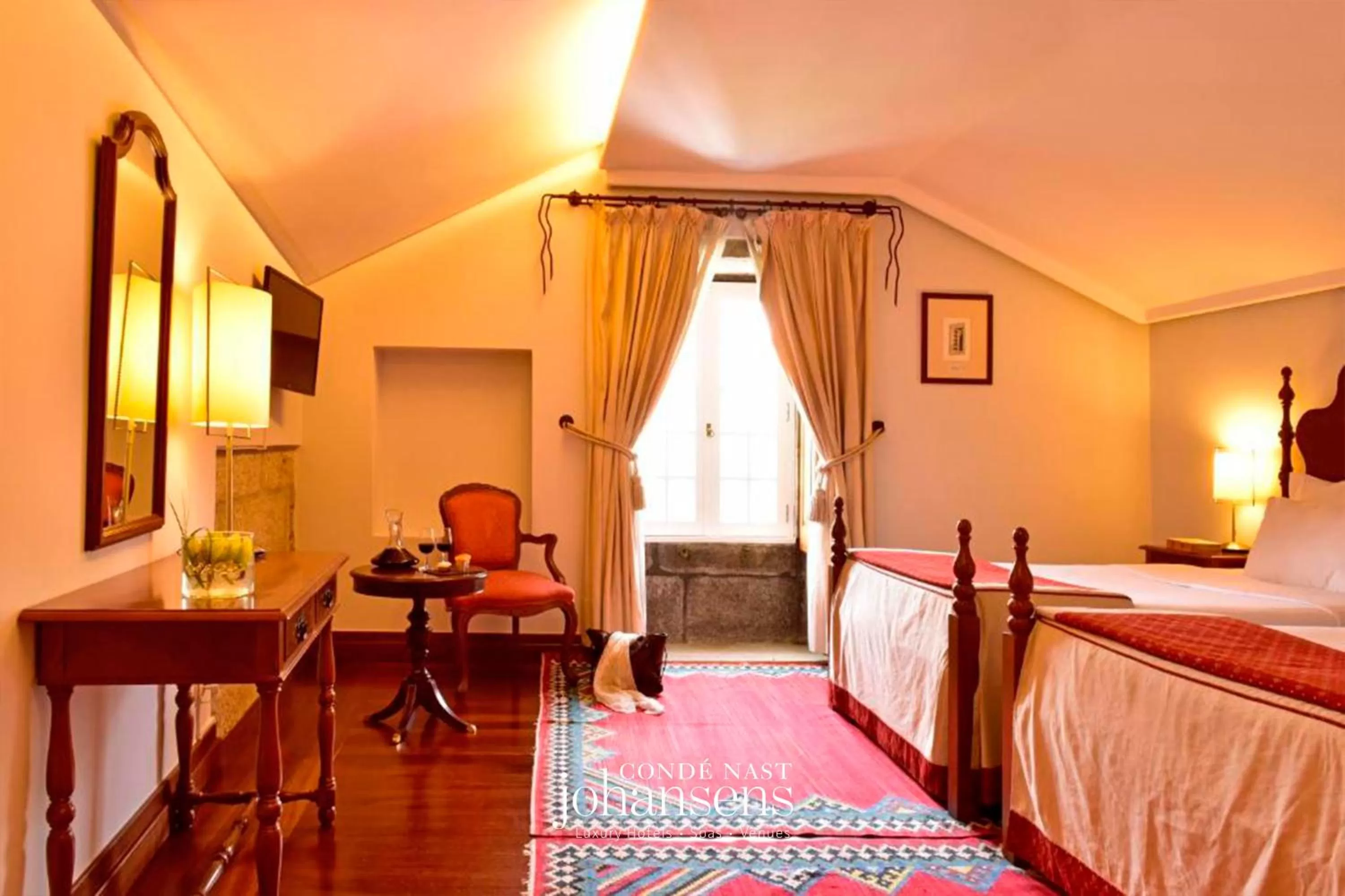 Bed in Casa Melo Alvim - by Unlock Hotels