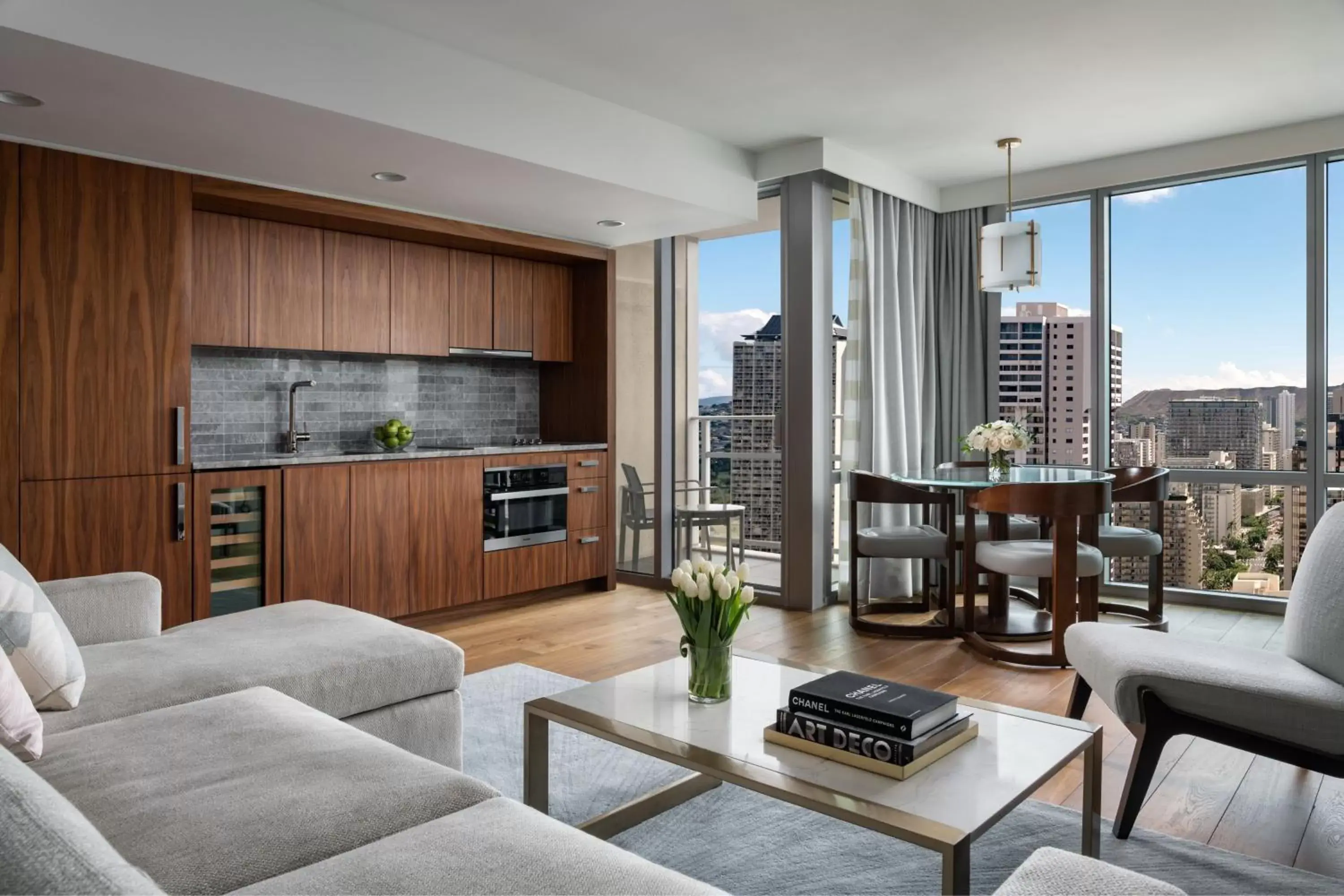 Living room, Seating Area in The Ritz-Carlton Residences, Waikiki Beach Hotel