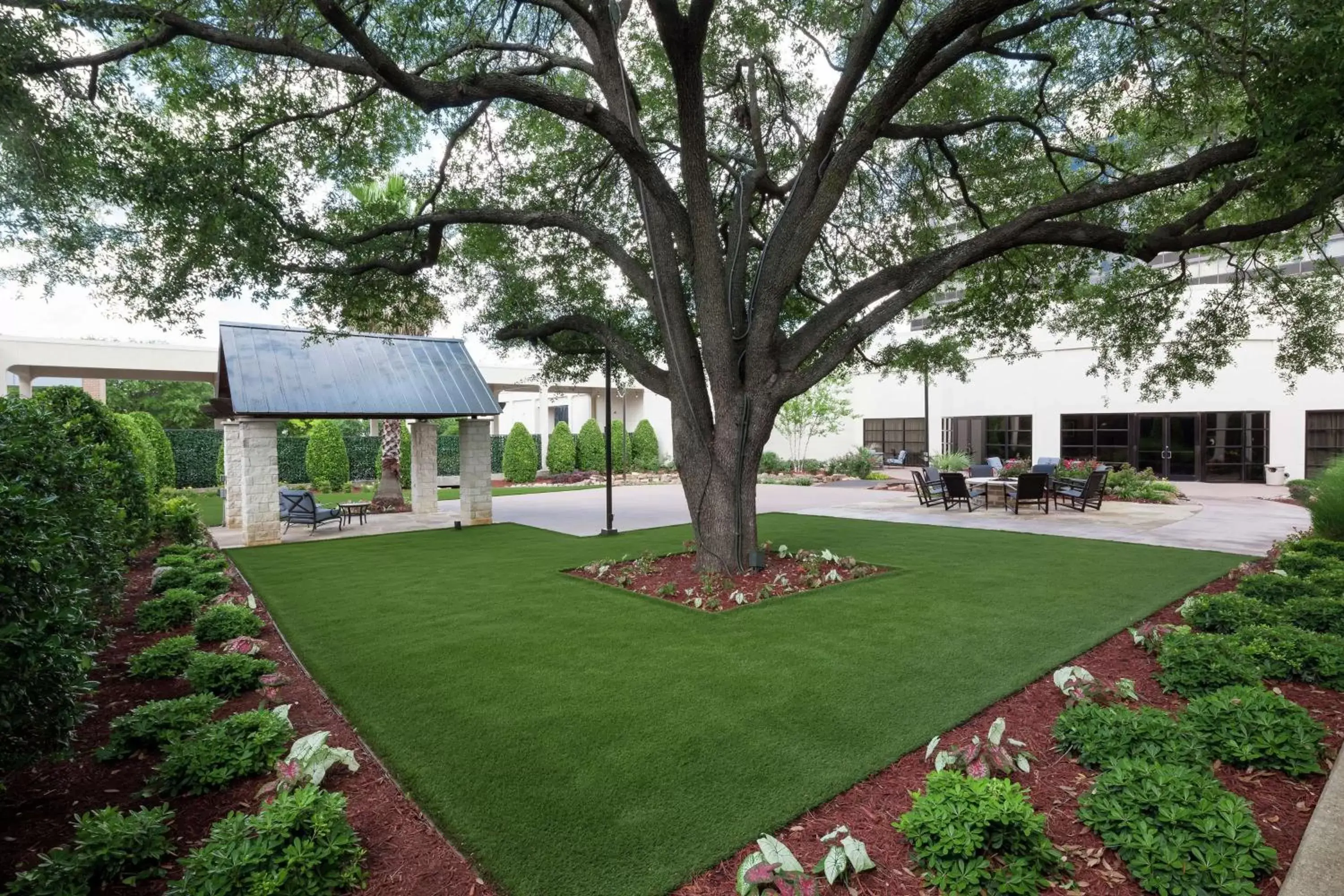 Garden in Hilton Waco
