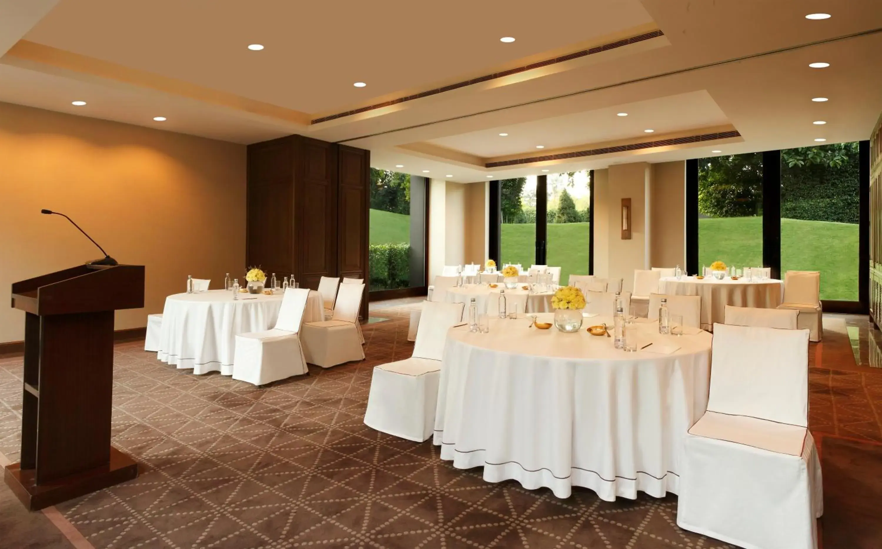 Banquet/Function facilities, Banquet Facilities in The Roseate New Delhi