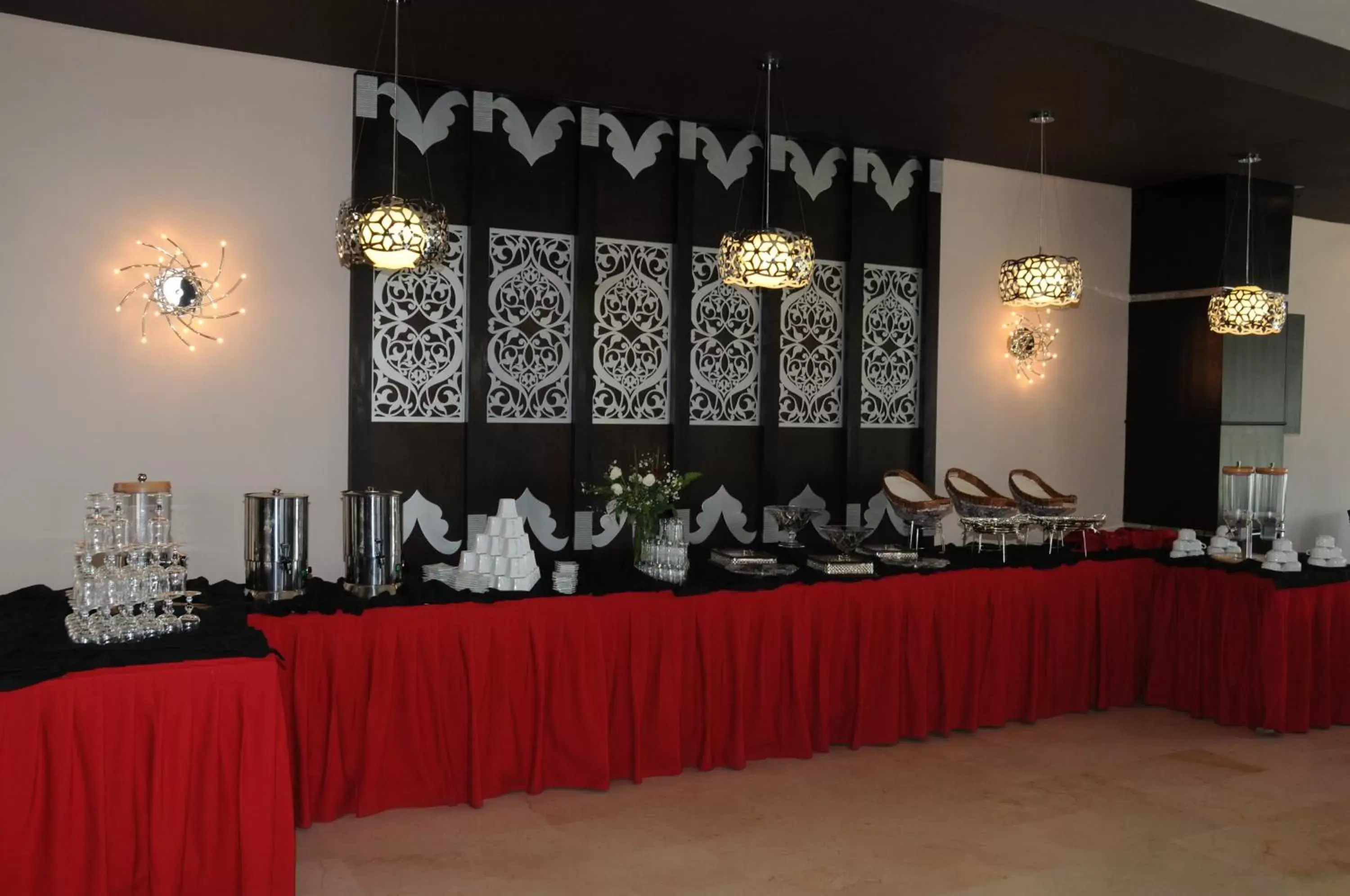 Food and drinks, Banquet Facilities in Dream's Hotel