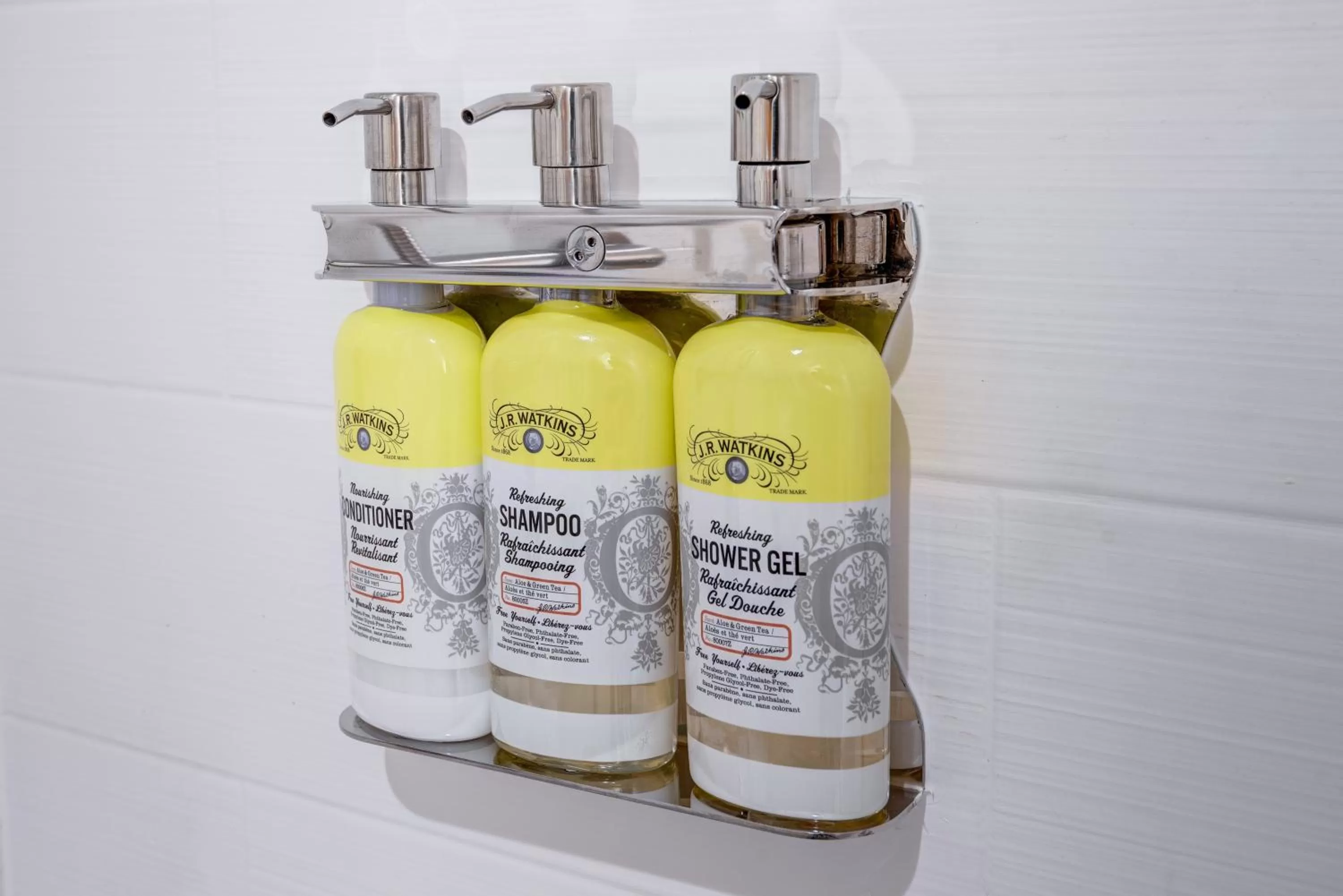 Bedroom in Holiday Inn Express & Suites West Long Branch - Eatontown by IHG