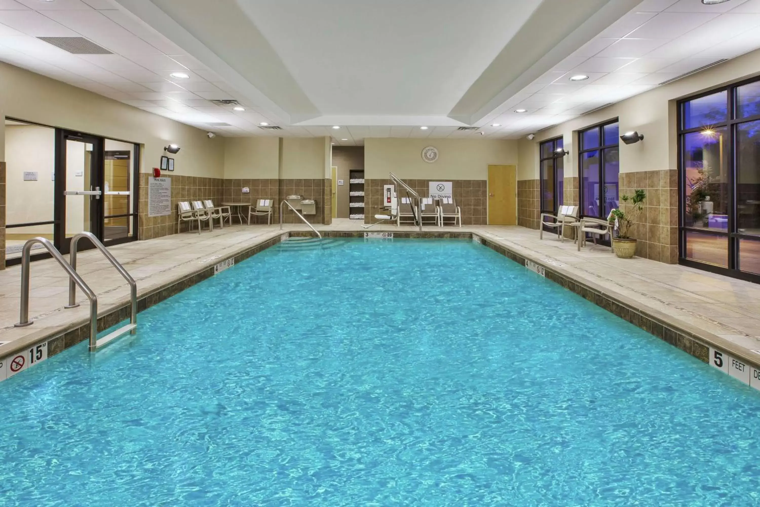 Pool view, Swimming Pool in Hampton Inn Brockport