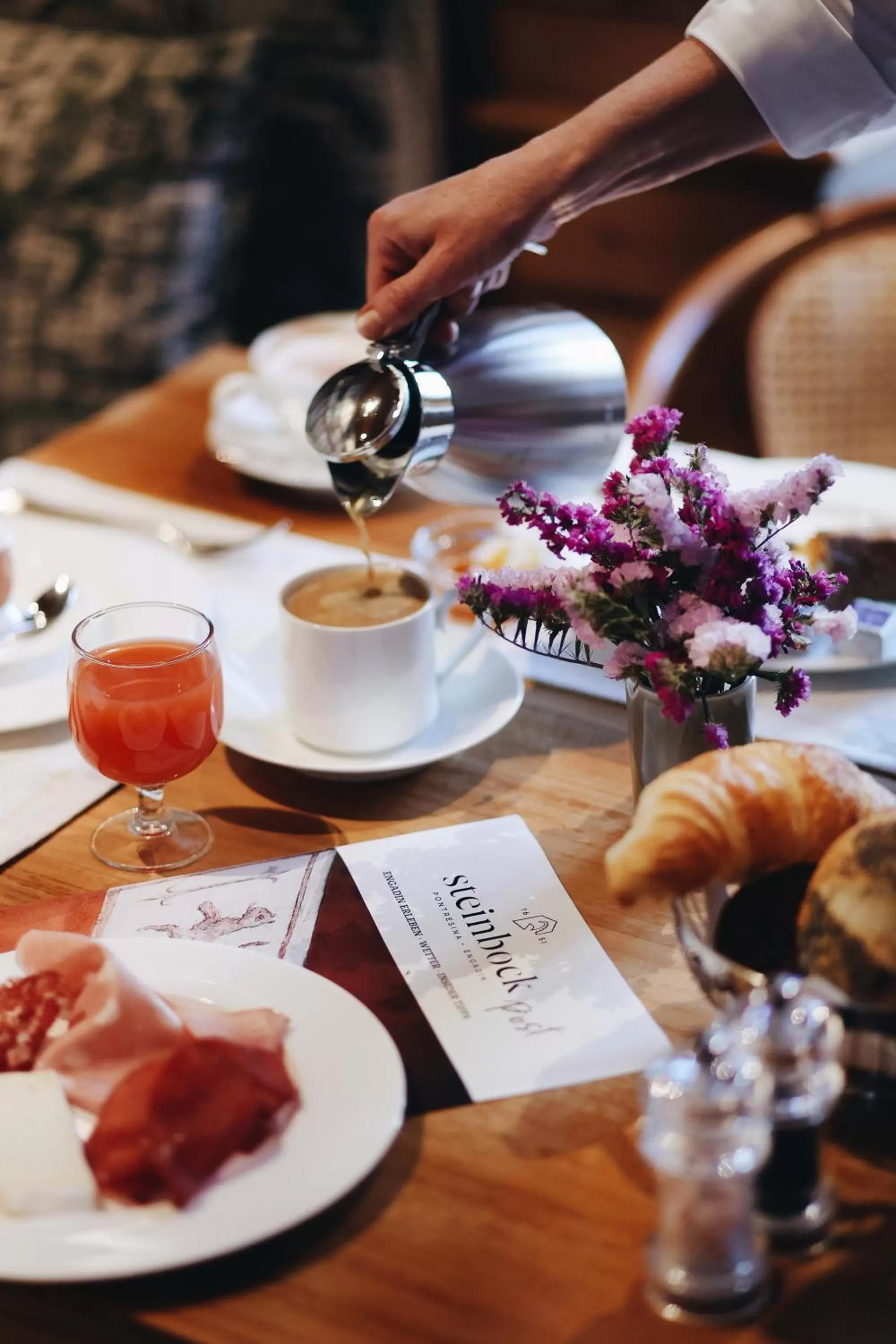 Buffet breakfast in Hotel Steinbock Pontresina