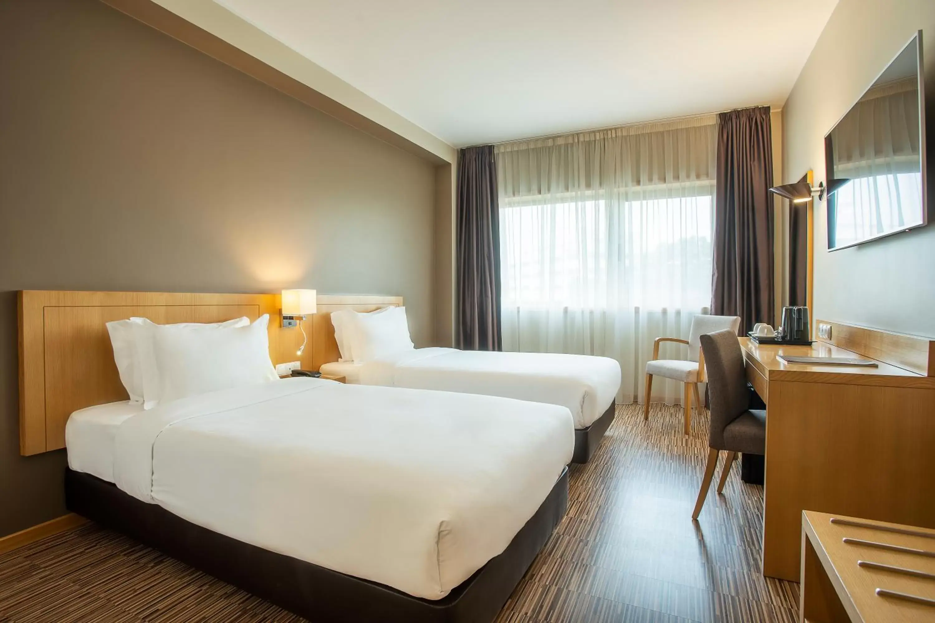 Photo of the whole room, Bed in HF Tuela Porto Photo of the whole room, Bed in HF Tuela Porto