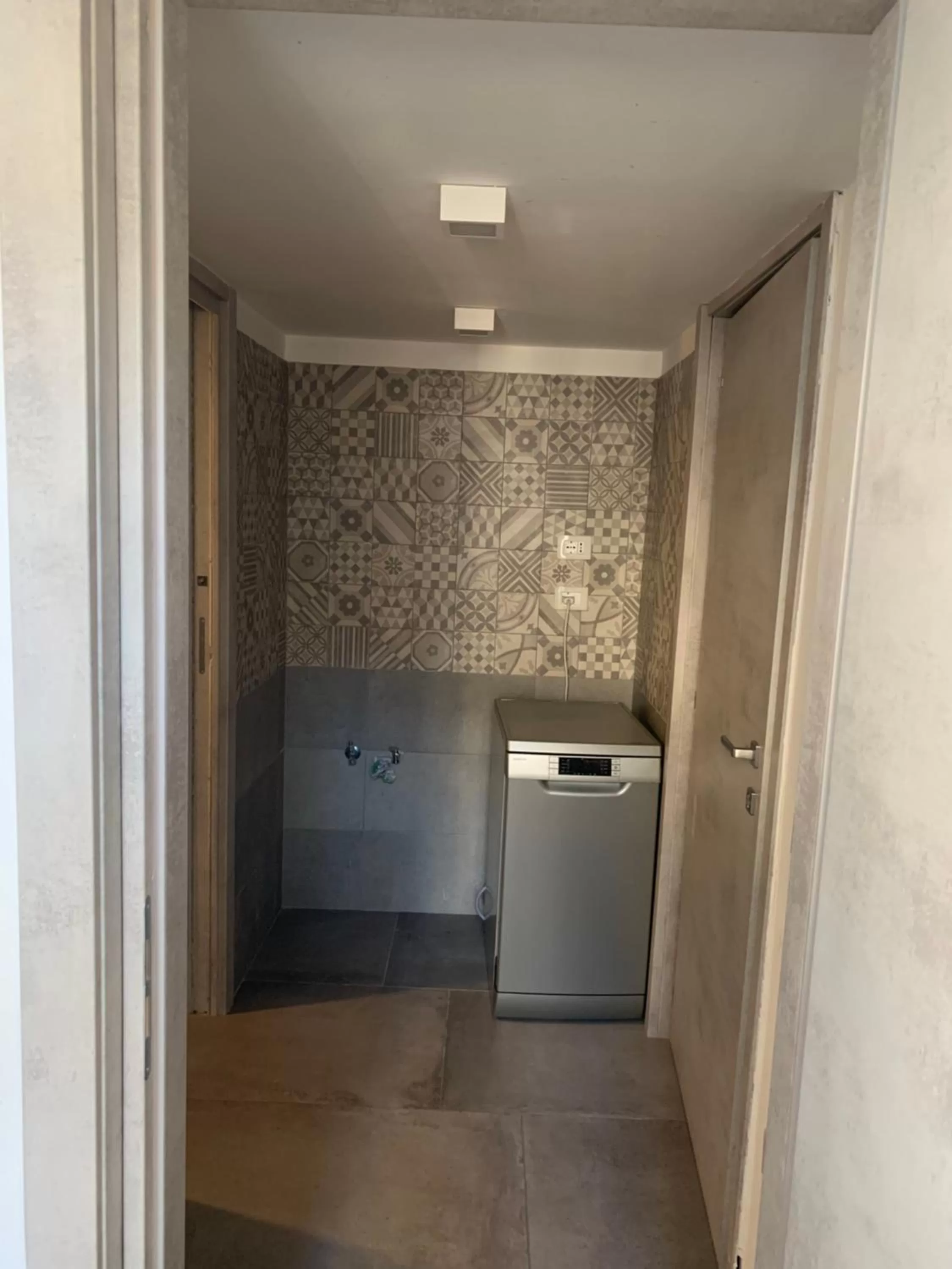 Bathroom, Kitchen/Kitchenette in Specchio di Parthenope B&B