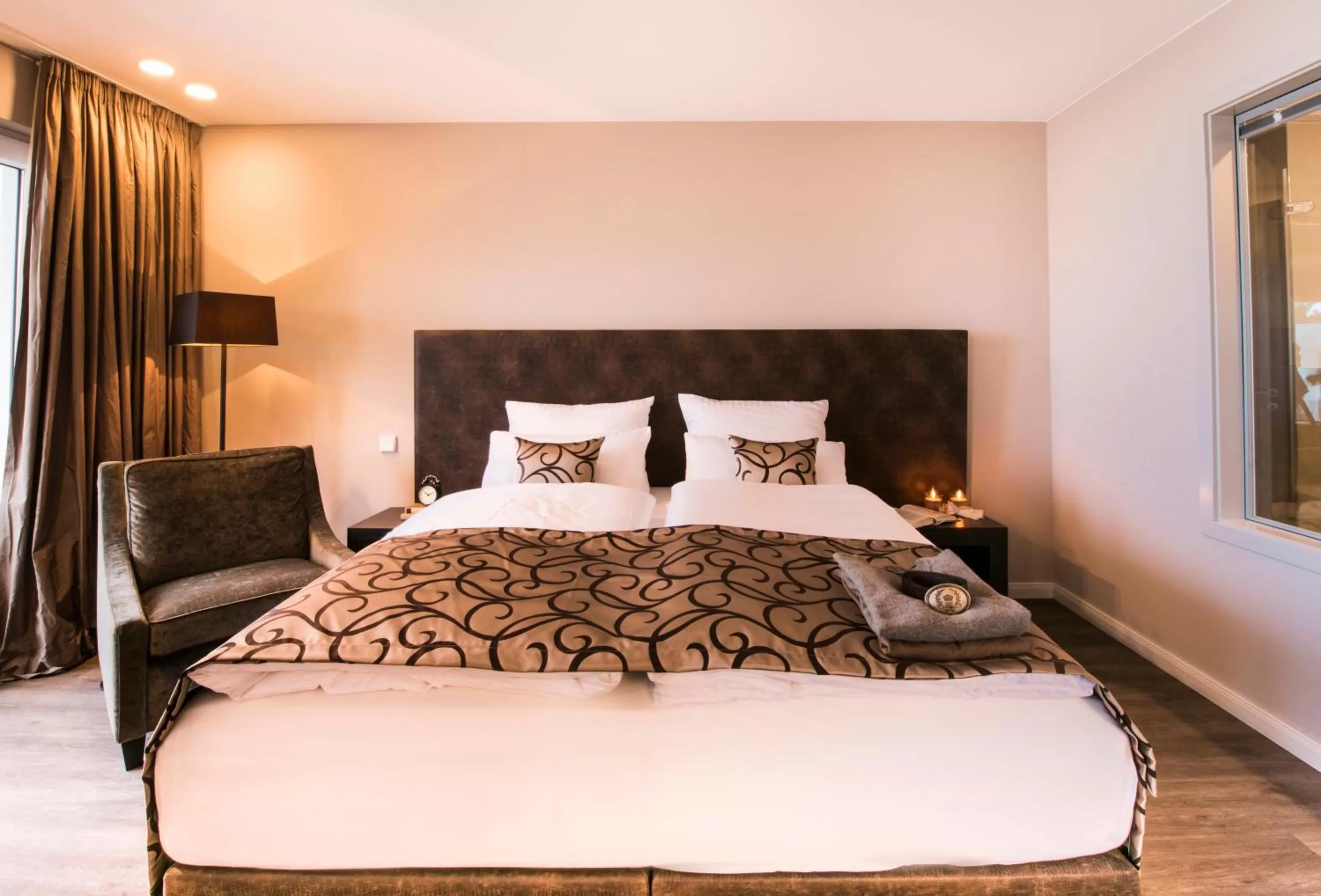 Bedroom, Bed in Strandhotel Luv