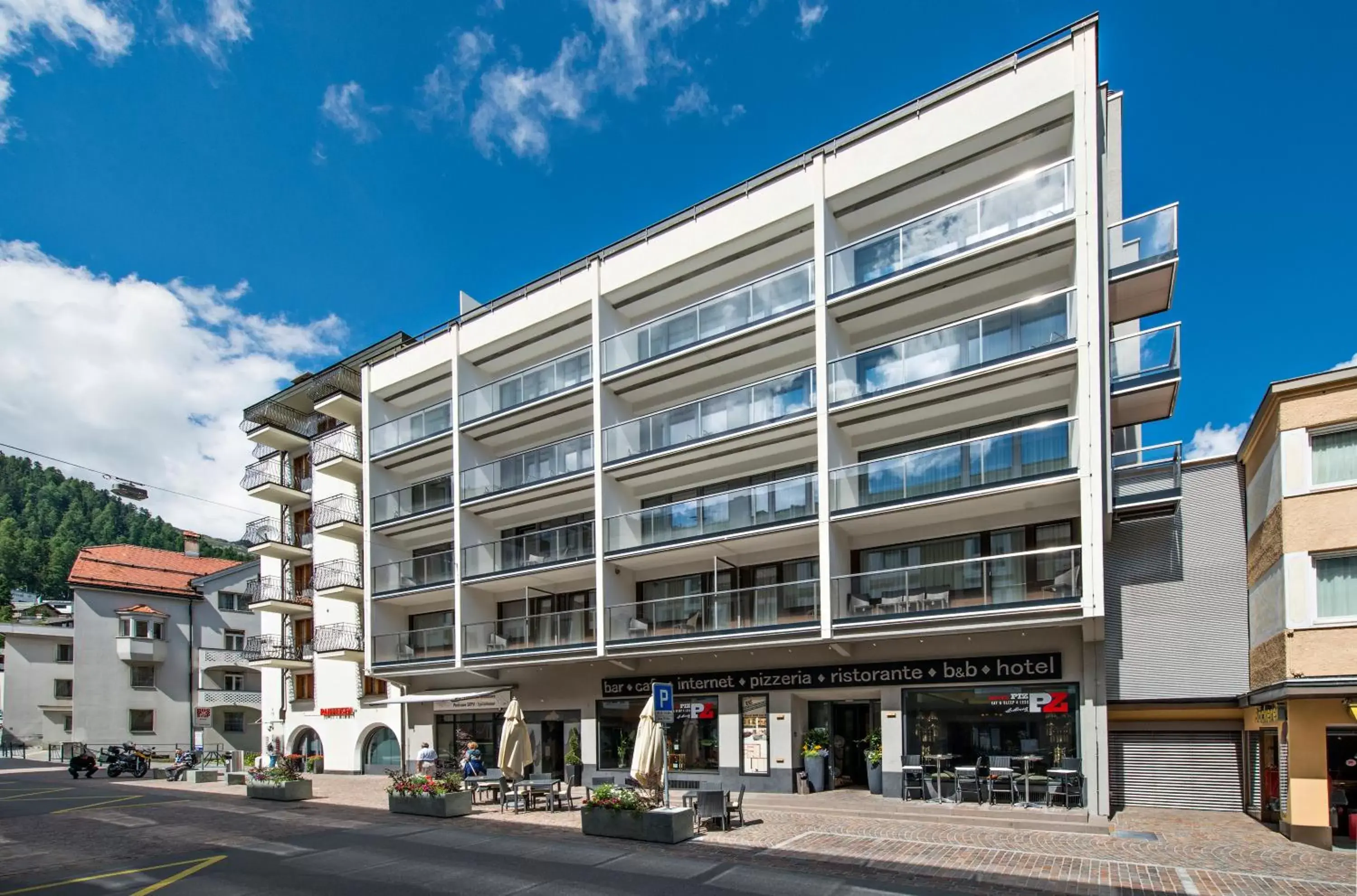 Facade/entrance, Property Building in Hotel Piz St. Moritz
