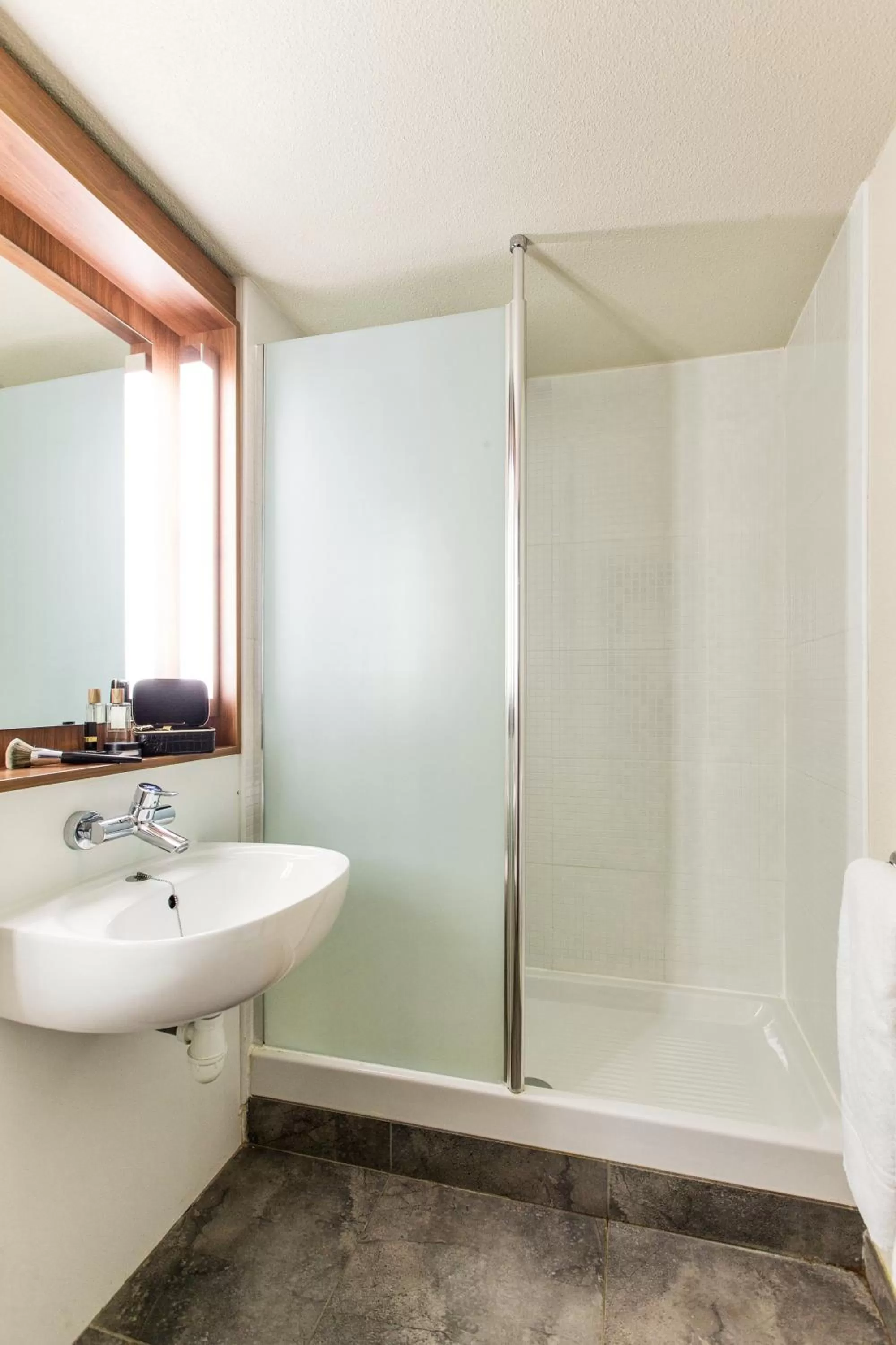 Bathroom in Campanile Hotel & Restaurant Liège / Luik