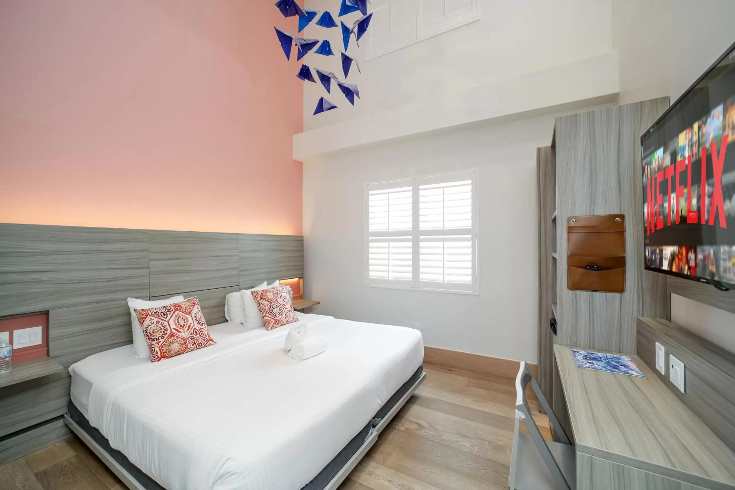 Bed in The Julia Hotel