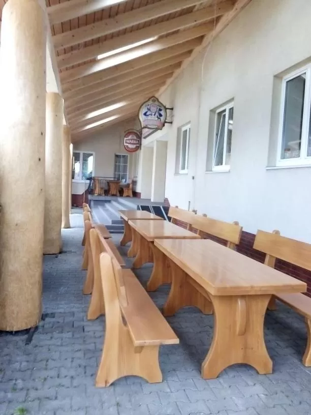 Restaurant/places to eat in Zajazd Pod Jesionami