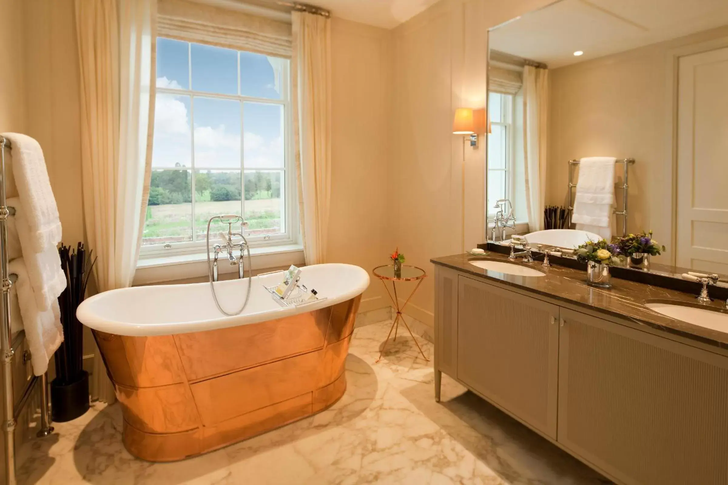 Bathroom in Coworth Park - Dorchester Collection