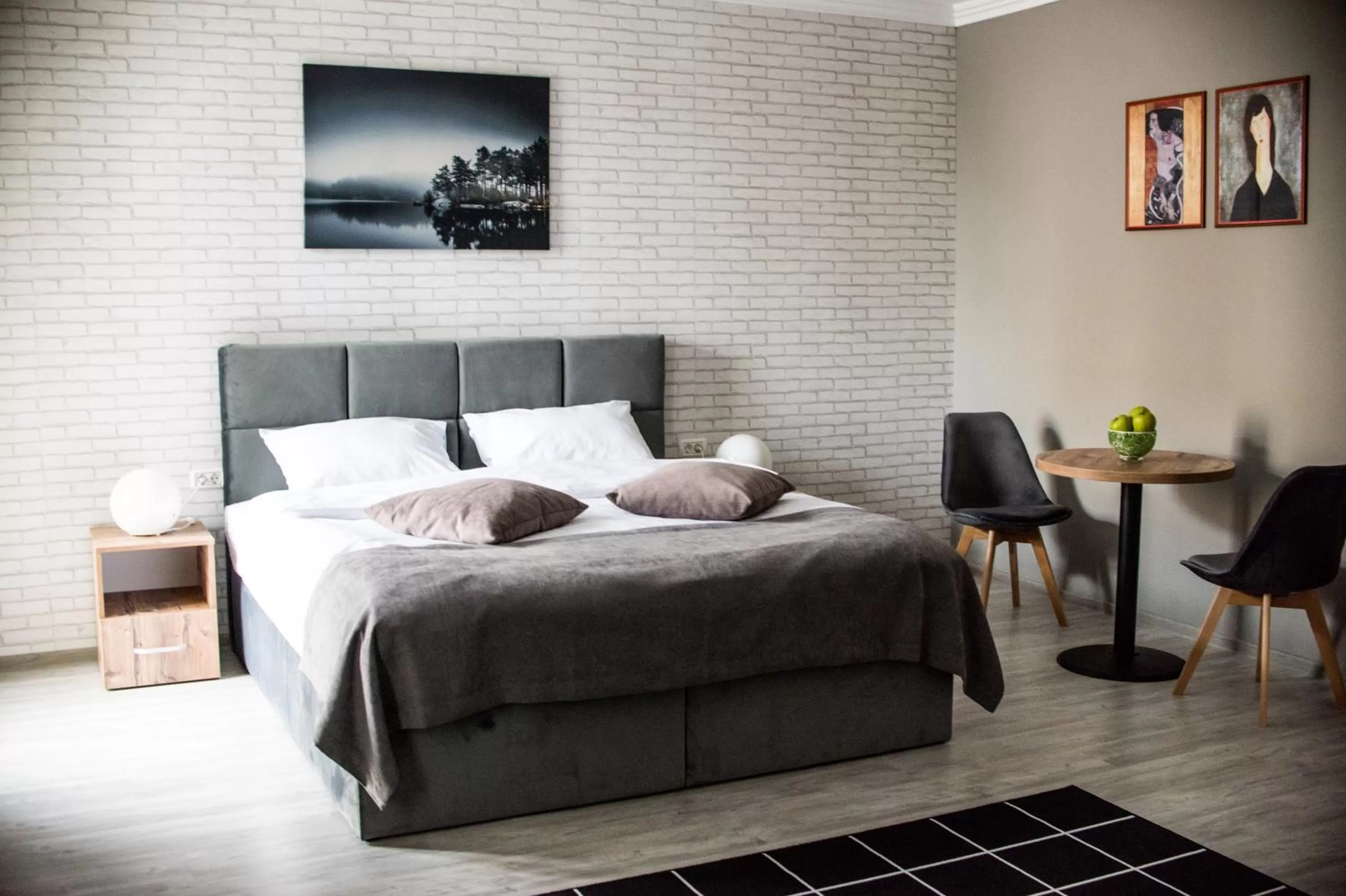 Bed in compleX living aparthotel