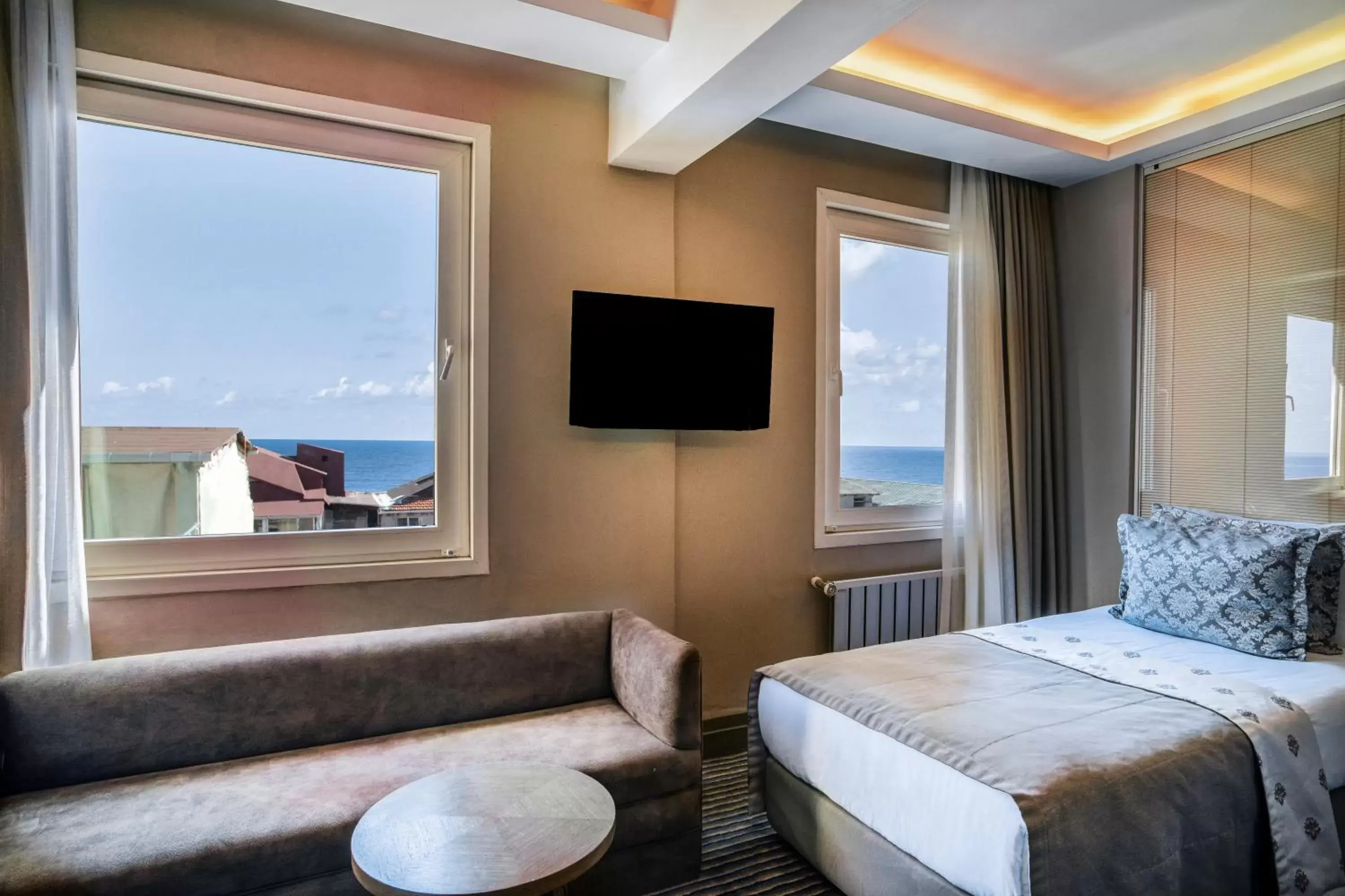 Sea view in Grand Beyazit Hotel