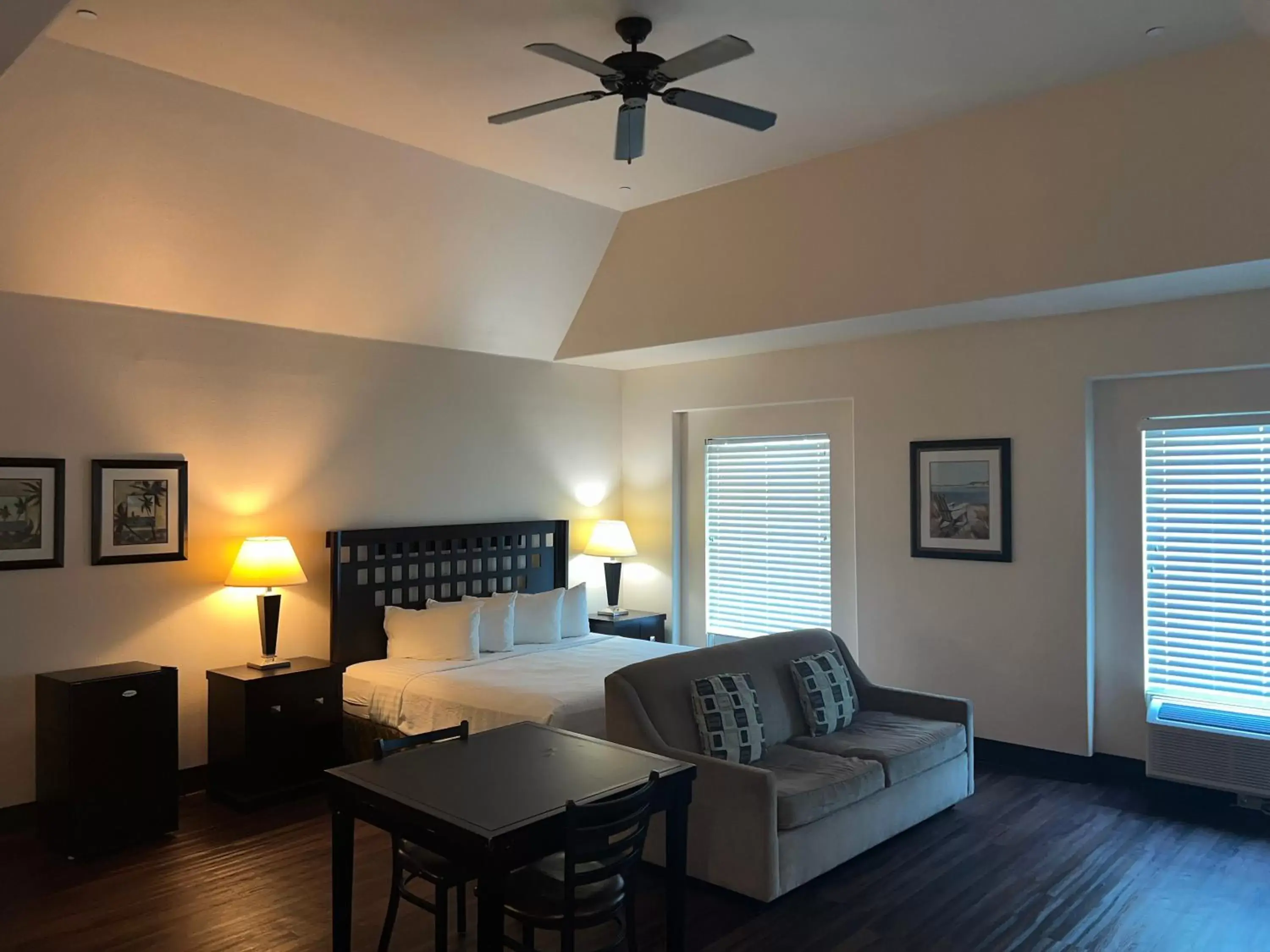 Seating Area in Sunchase Inn & Suites