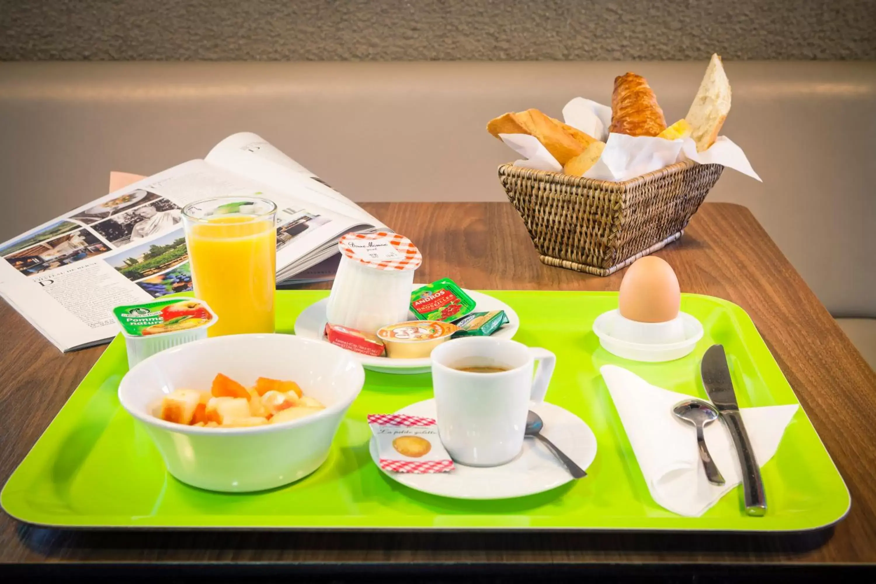 Staff, Breakfast in Campanile Genève - Ferney-Voltaire