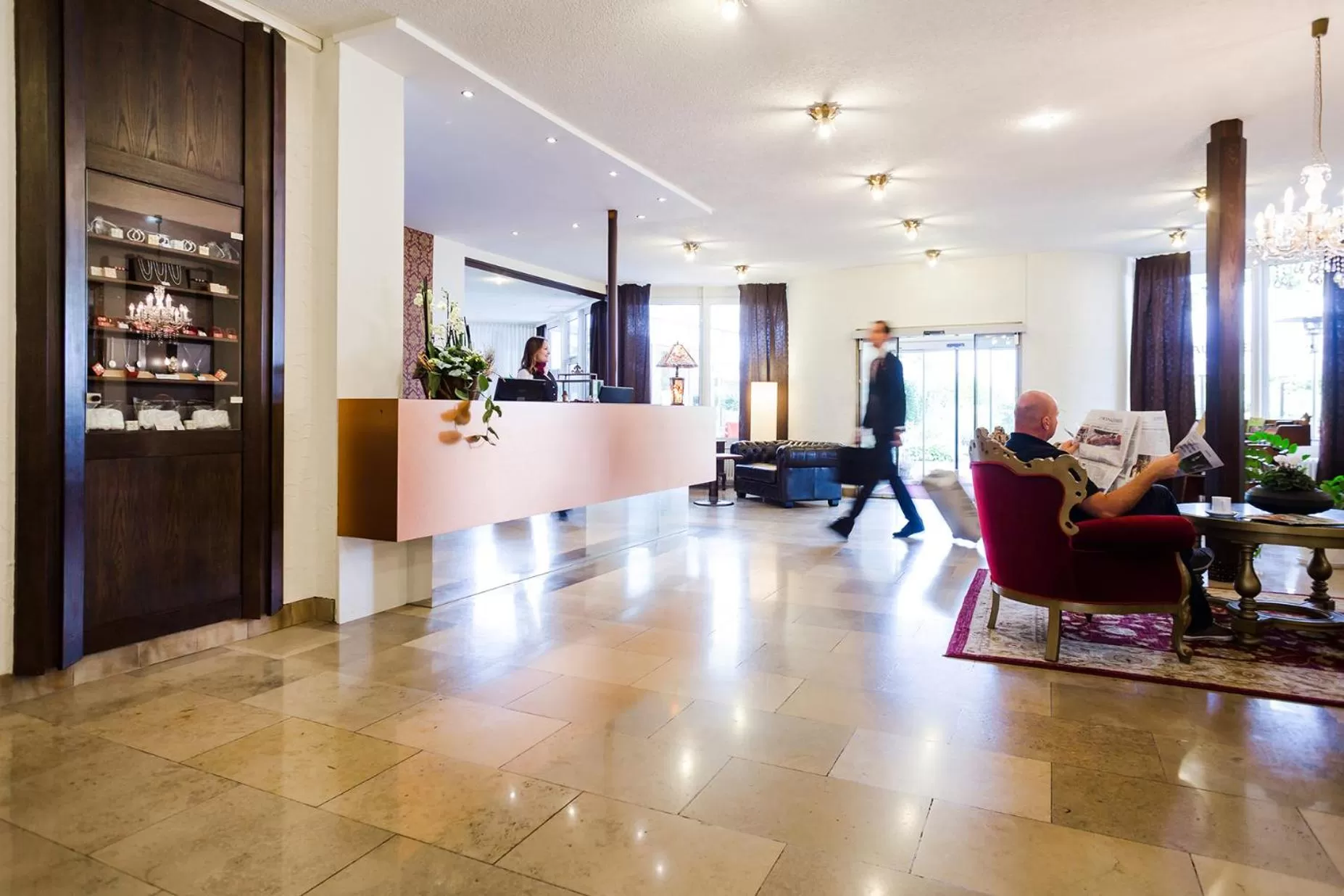 Lobby or reception in Parkhotel Krone