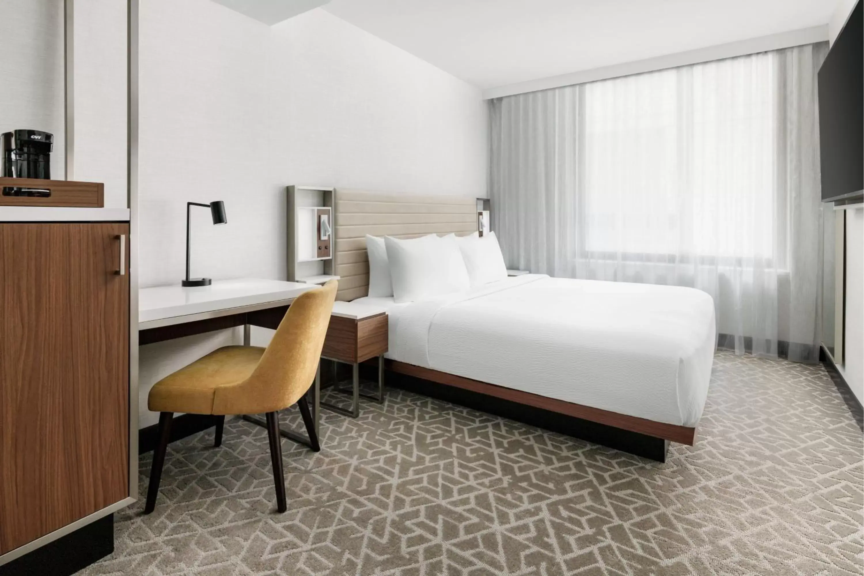 Photo of the whole room, Bed in SpringHill Suites by Marriott New York Manhattan/Times Square South