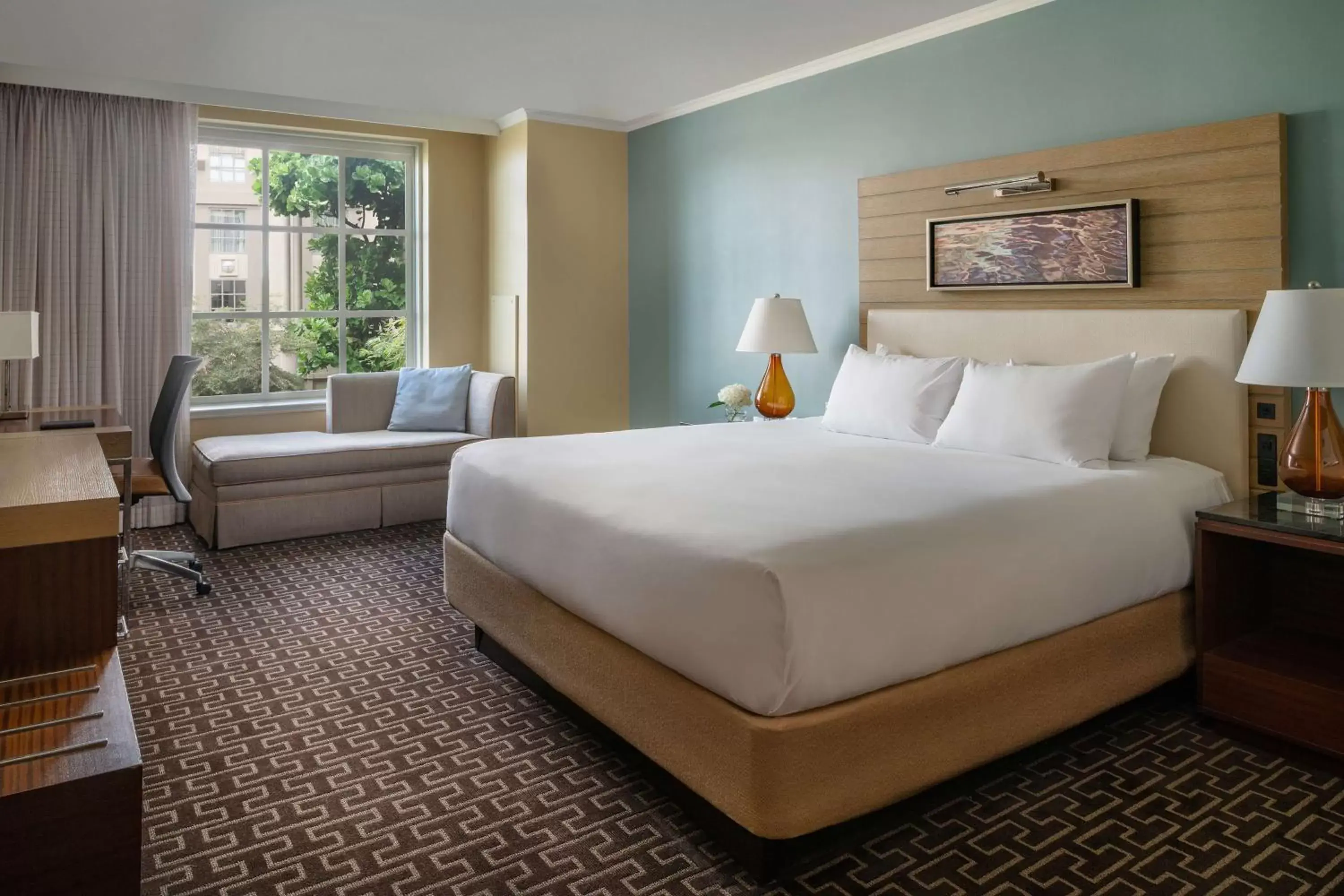 King Room with Atrium View in Hyatt Regency Greenwich