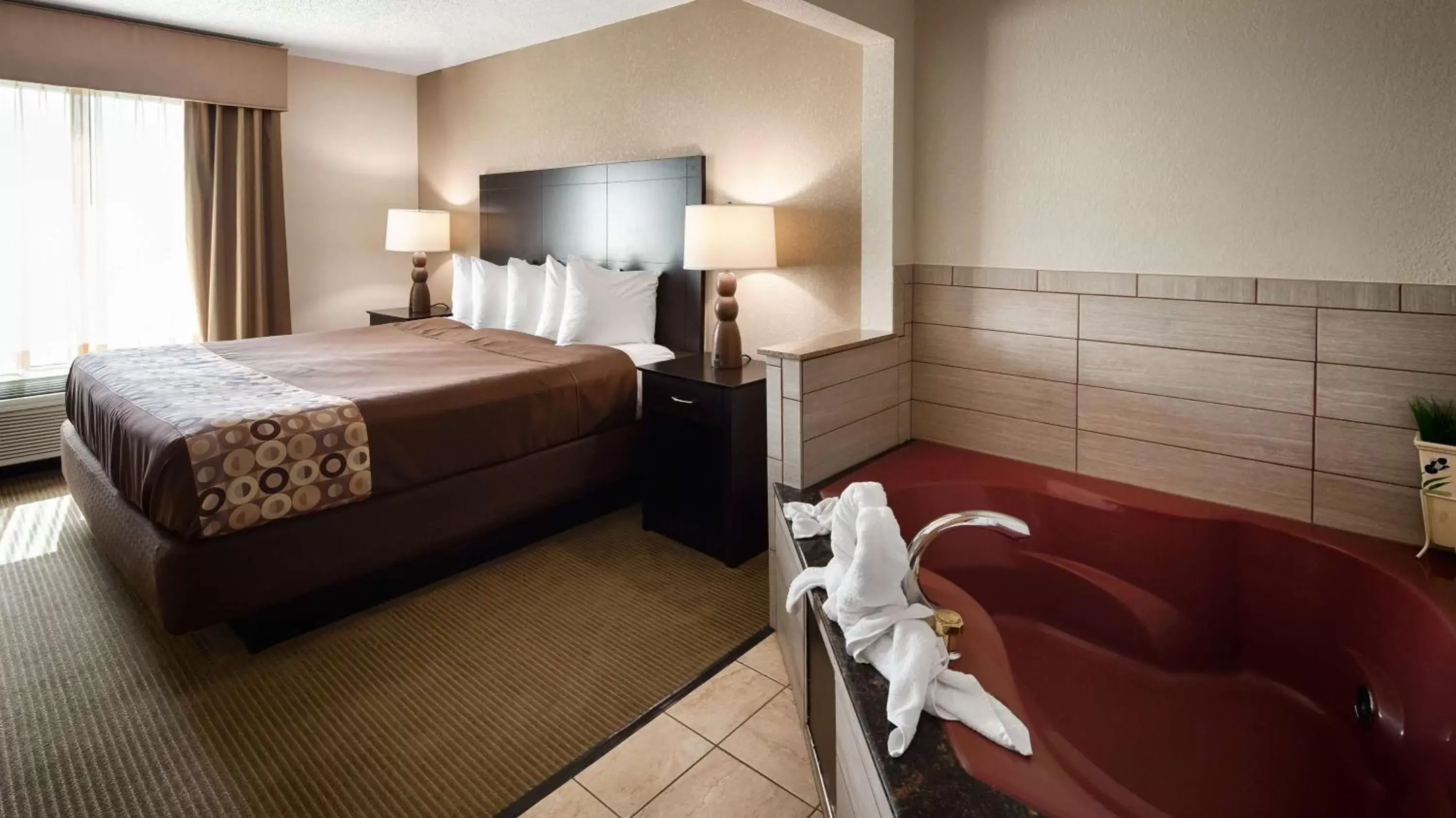Bed in Best Western Suites Columbus