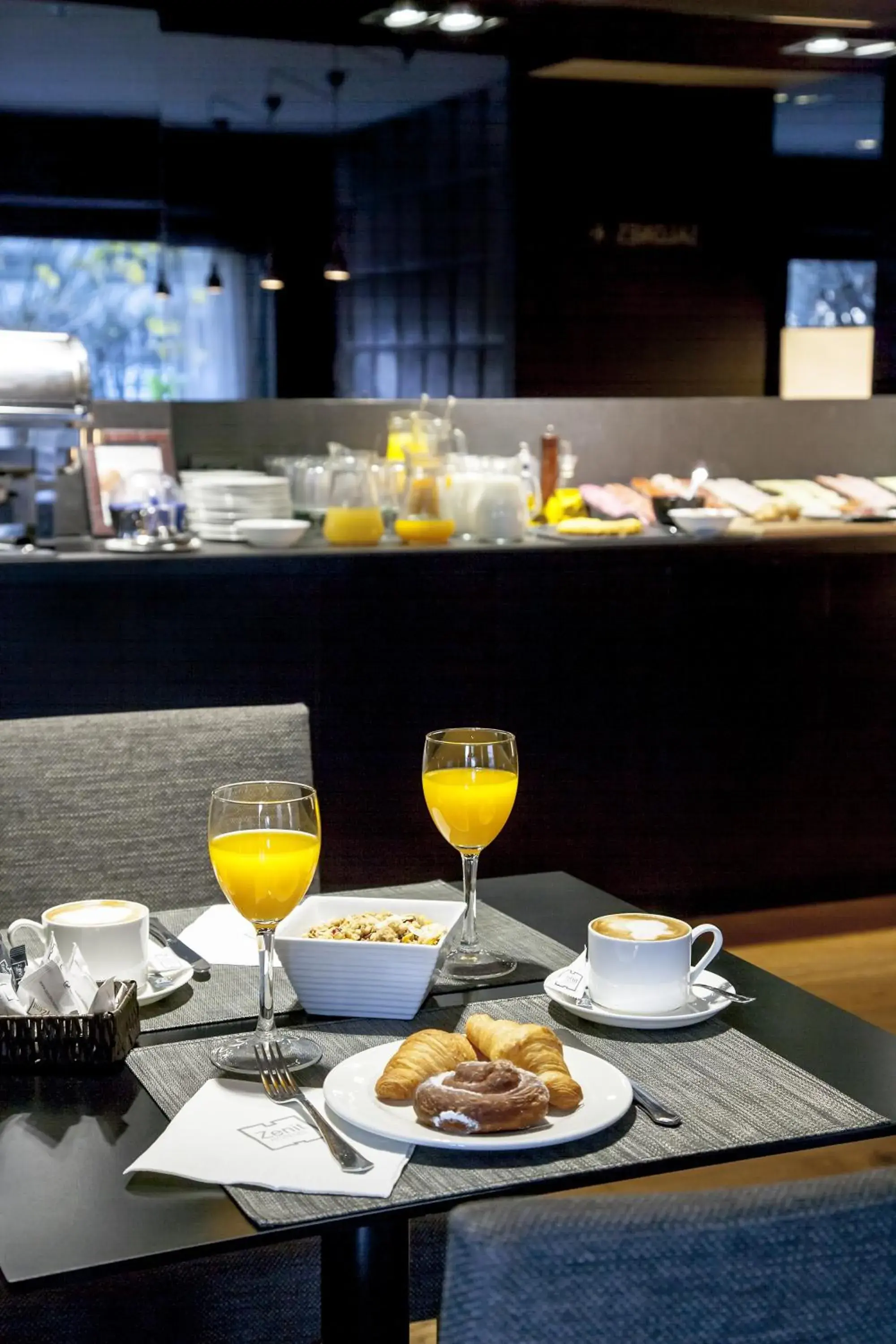 Buffet breakfast, Restaurant/Places to Eat in Zenit Vigo